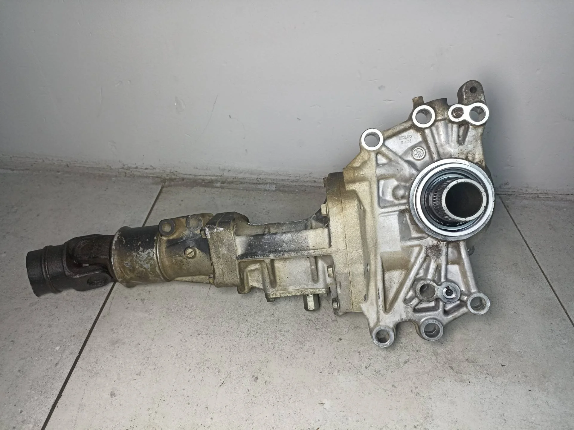 Раздаточная коробка Mitsubishi Outlander 2 рест.