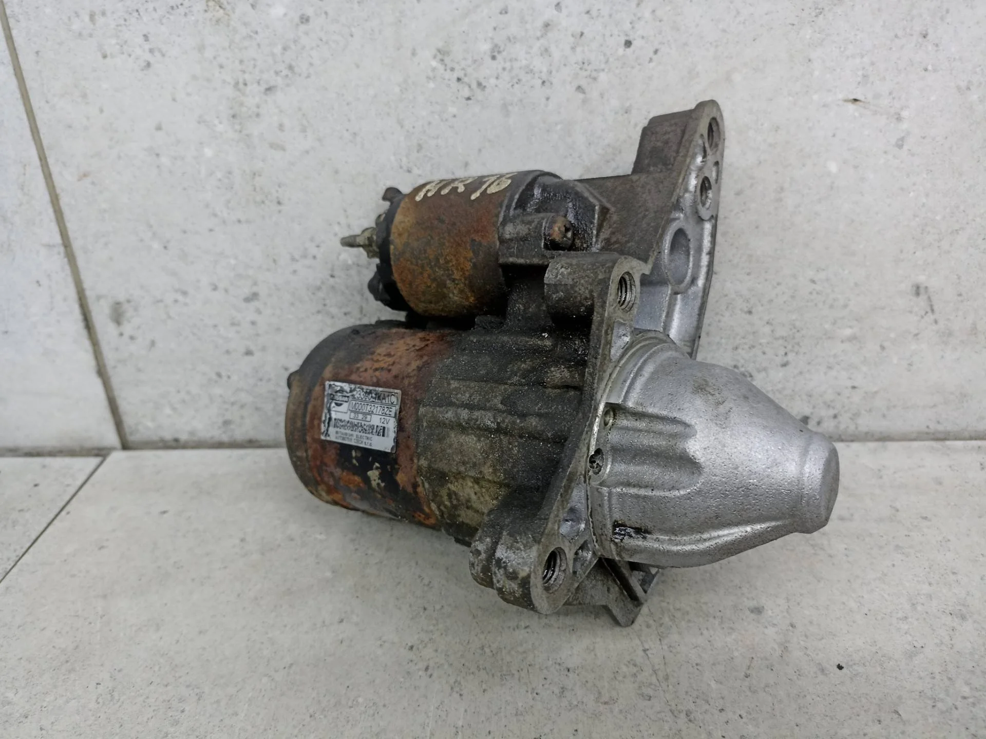 Стартер Nissan Juke F15 2013 233001KA1A