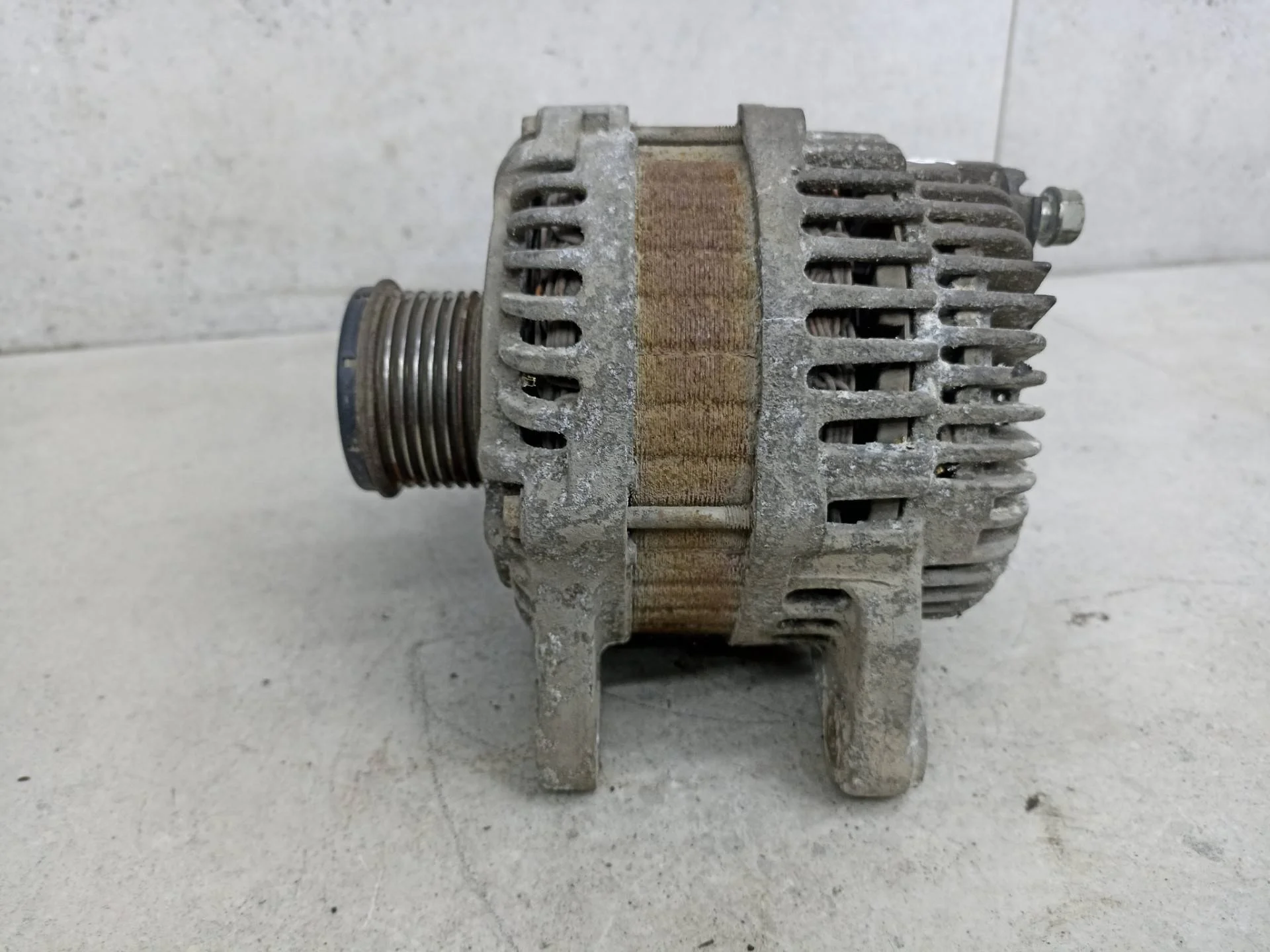 Генератор Nissan Juke F15 2013 231001KA1A