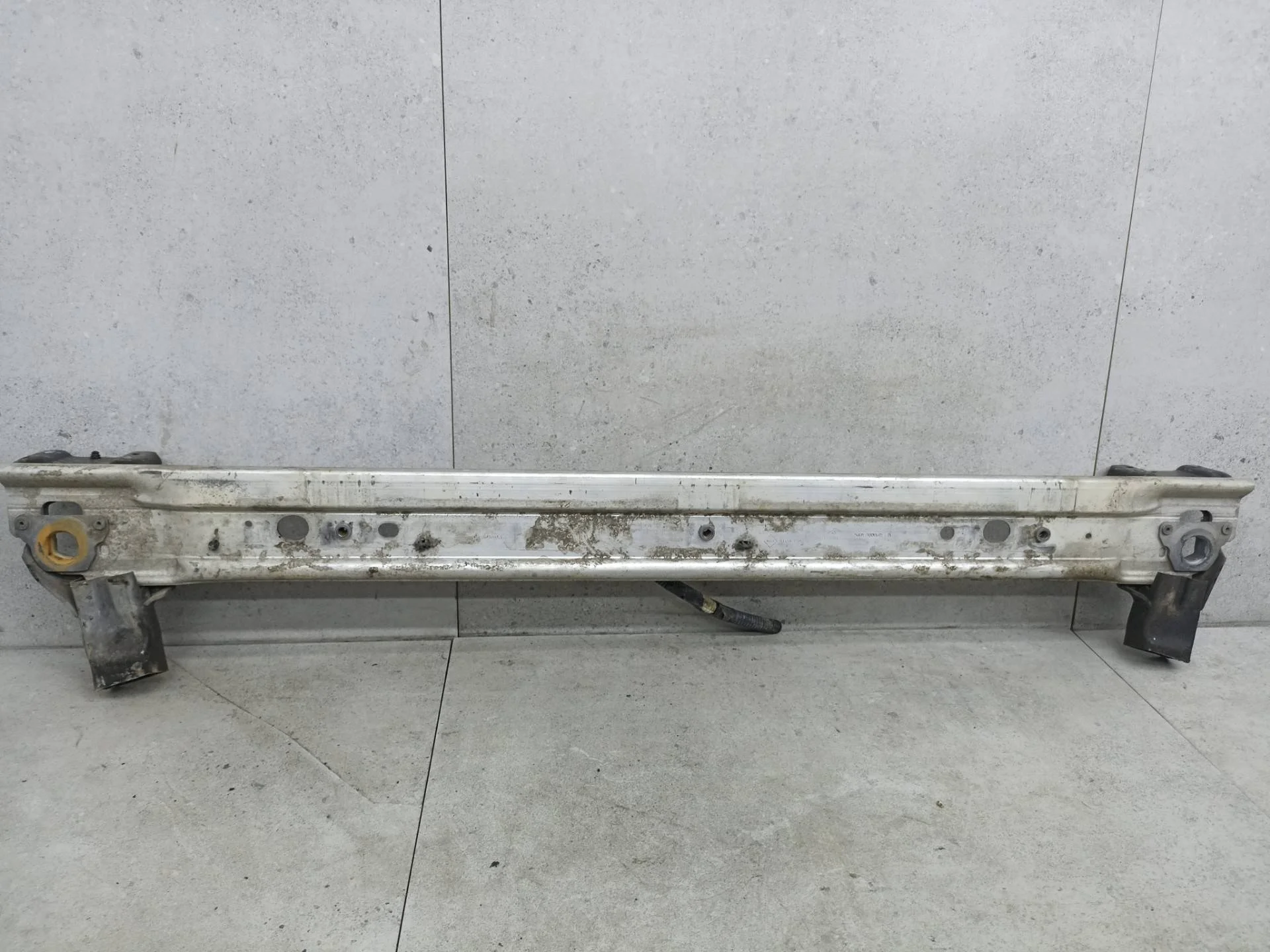 Балка под радиатор Renault Megane 3 2011