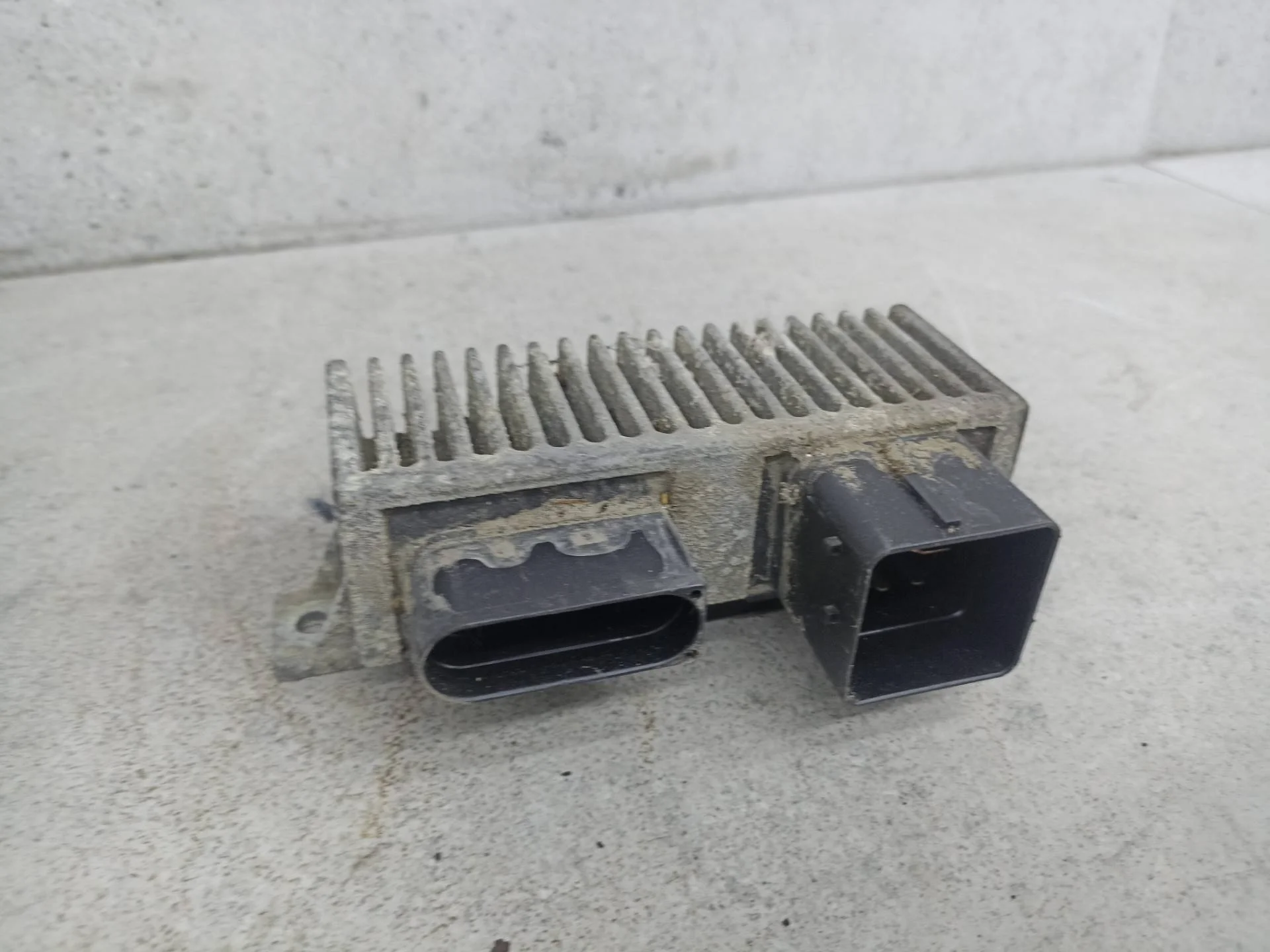 Реле накала свечей Renault Master 3 рест. 2016