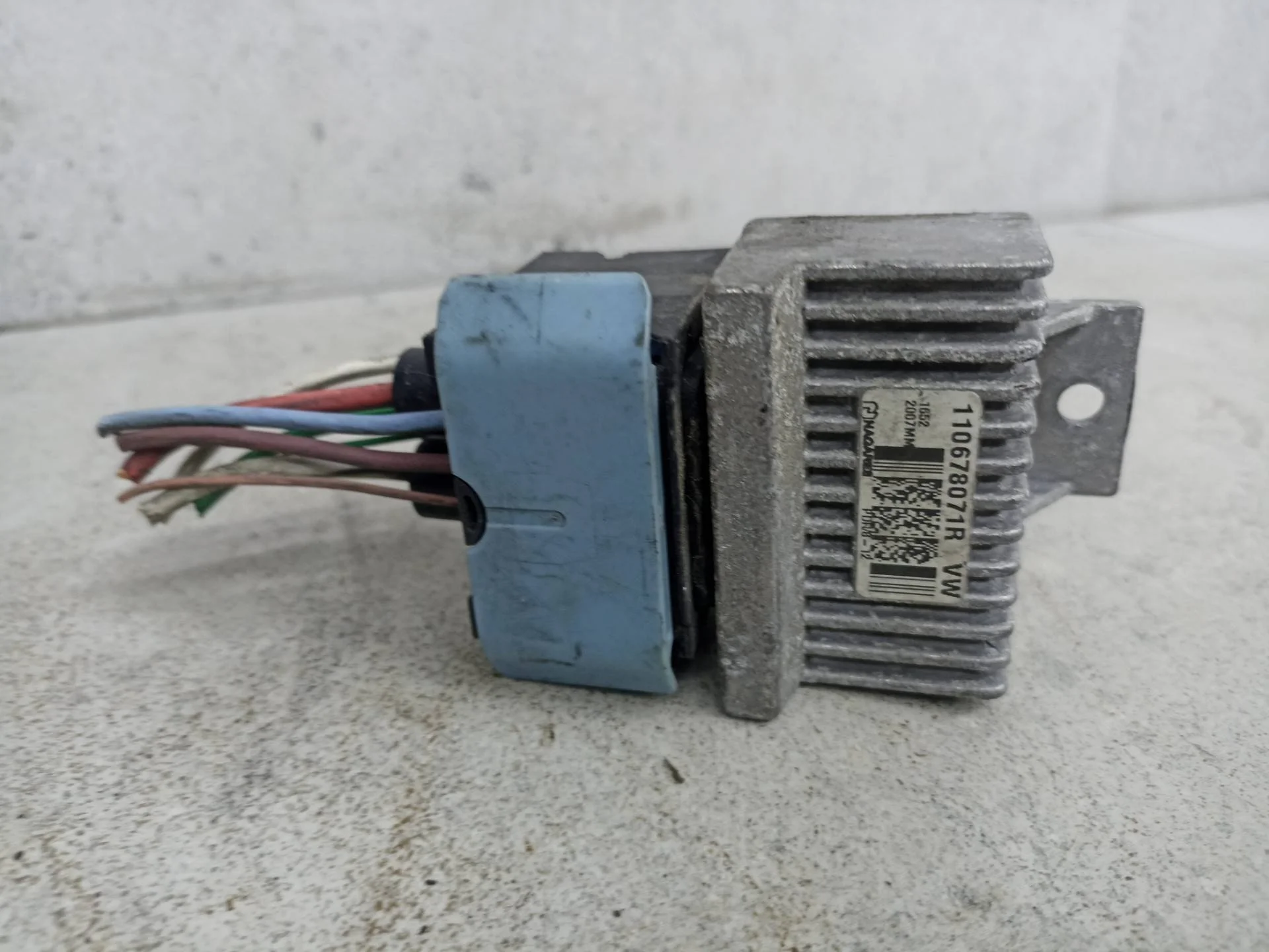 Реле накала свечей Renault Master 3 2014