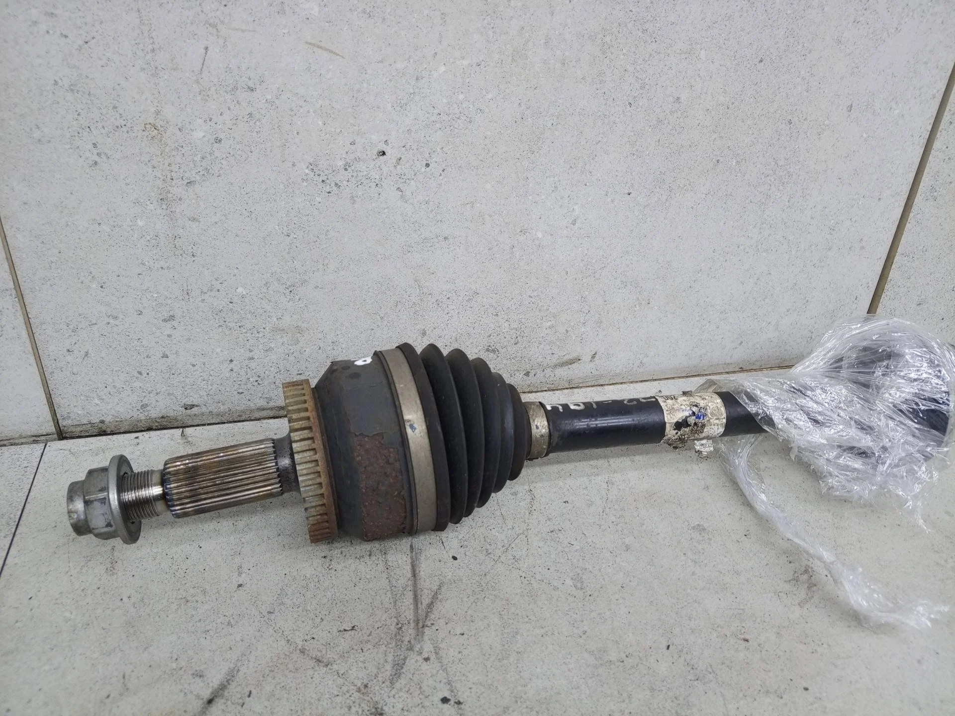 Полуось передняя правая Hyundai Tucson 3 рест.