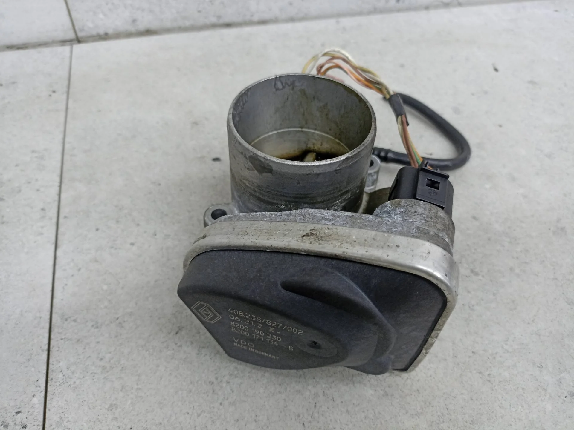 Дроссельная заслонка Renault Scenic 2 рест. 2009