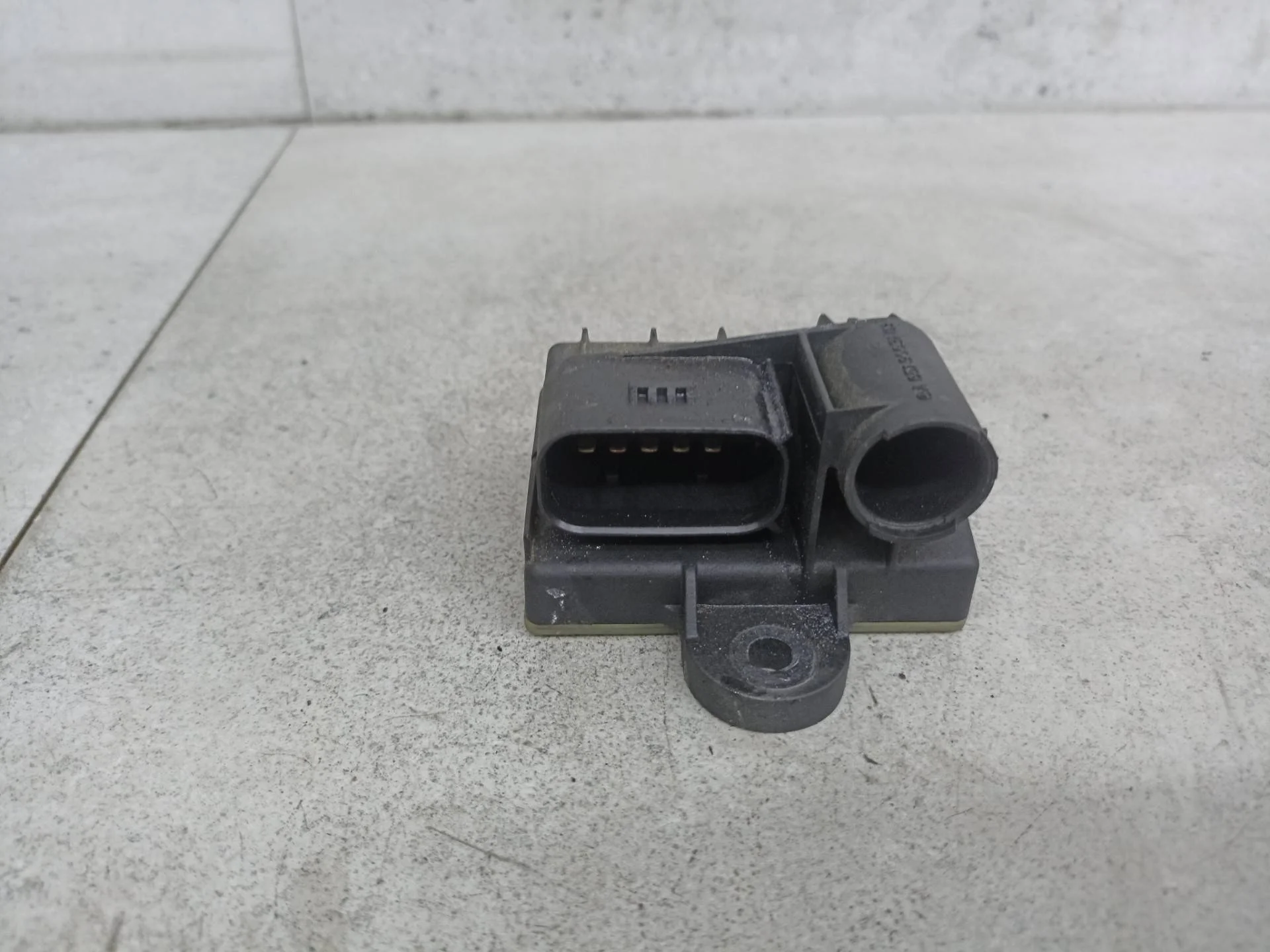 Реле накала свечей Mercedes-Benz GLC Coupe C253