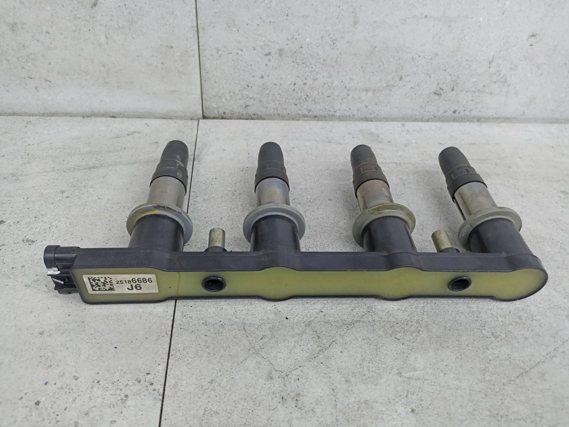 Катушка зажигания Chevrolet Cruze 2011 25186686