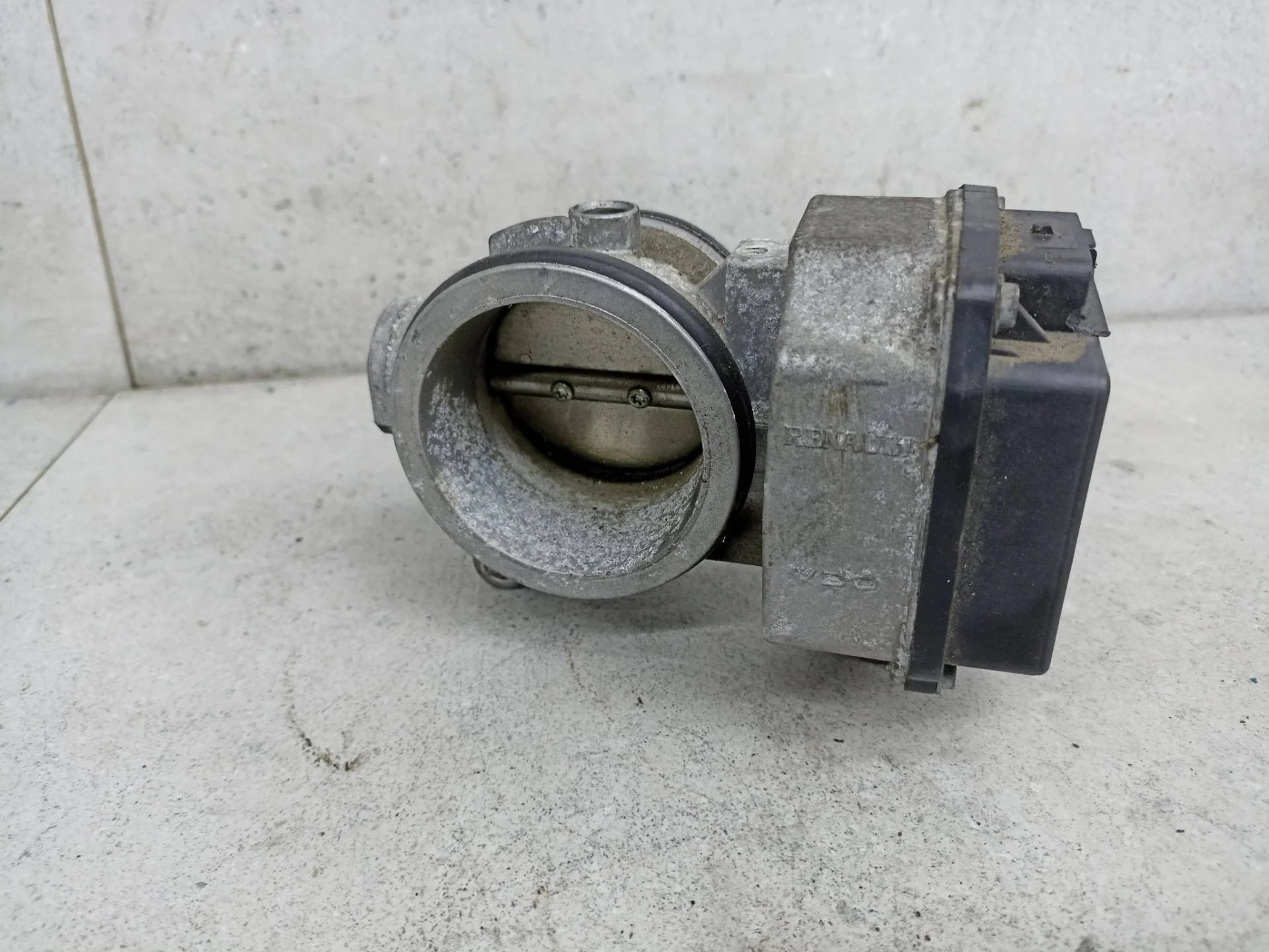 Дроссельная заслонка Lada Largus 2014 8200063652