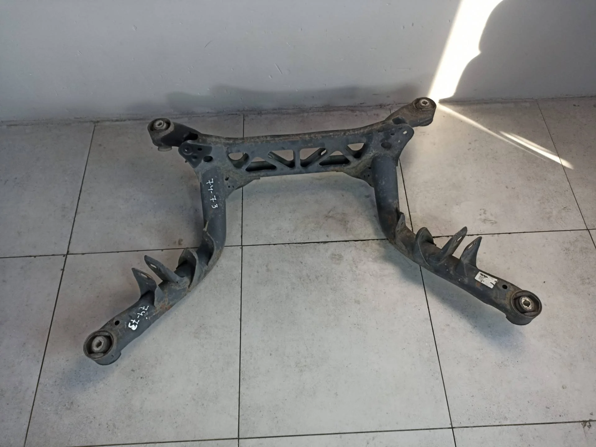 Балка задняя Audi A4 B8 рест. 2013 8K0505235