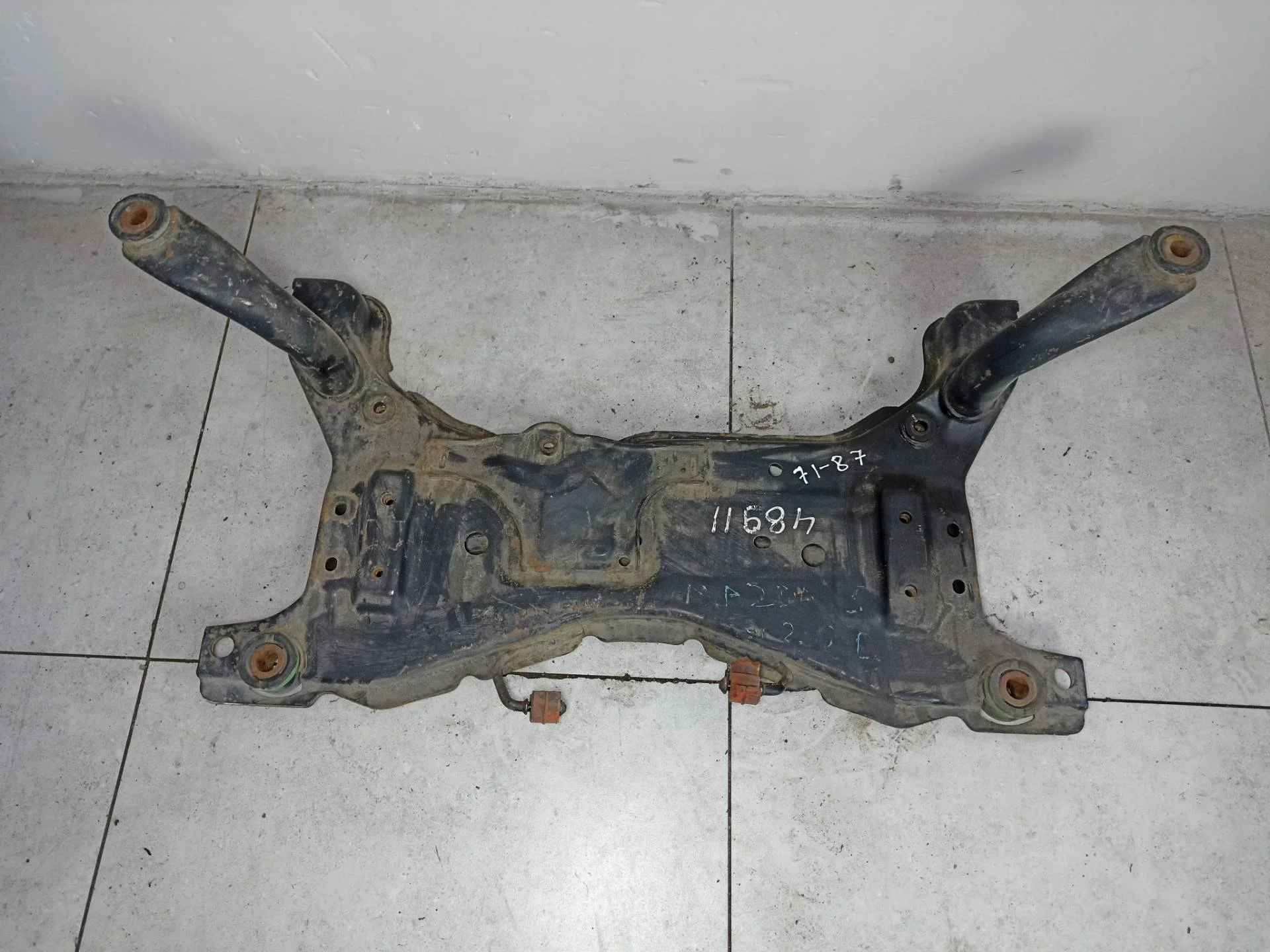 Передняя балка (подрамник) Mazda 5 2007 BP4K34800K