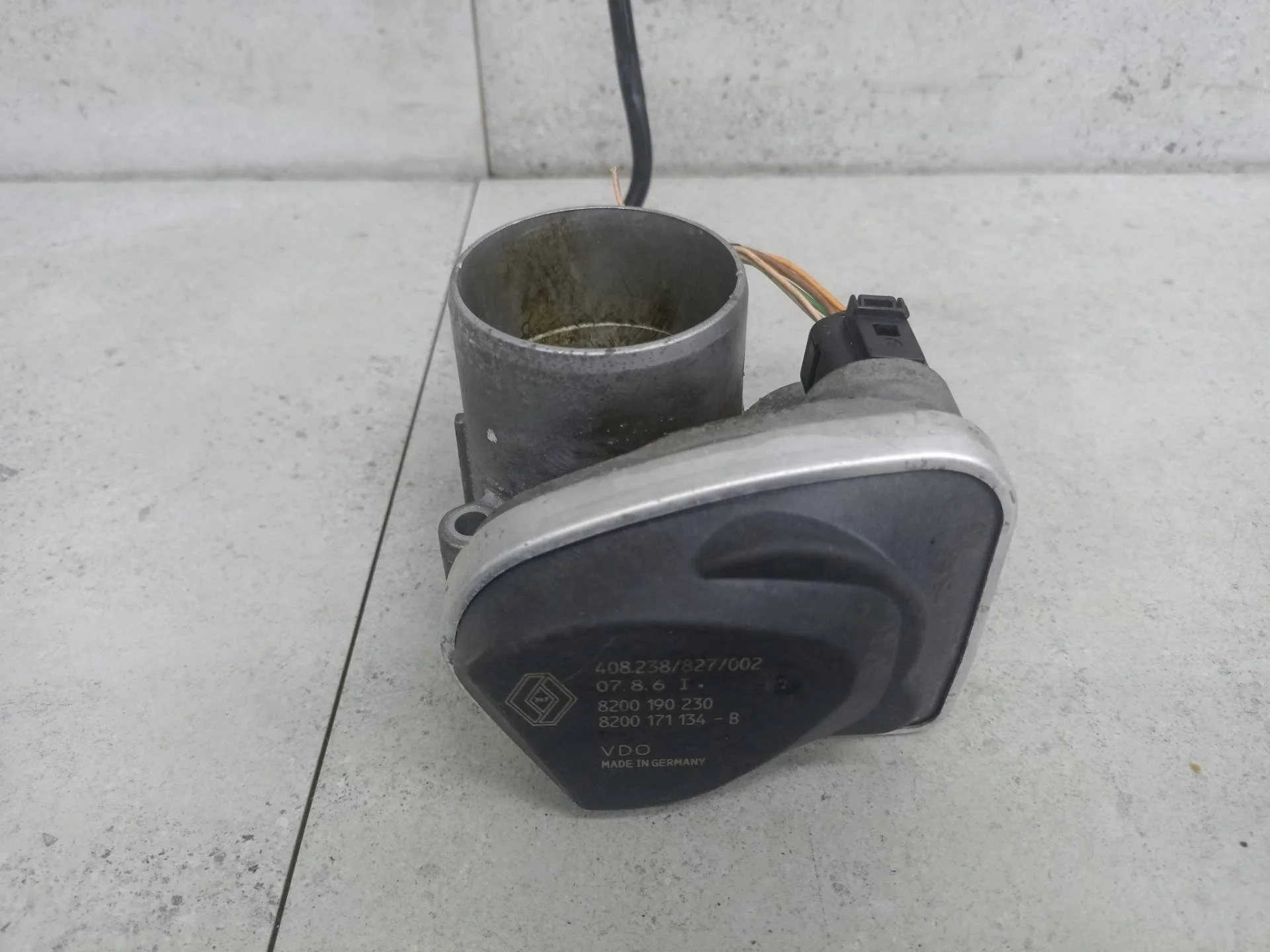 Дроссельная заслонка Renault Scenic 2 рест. 2010