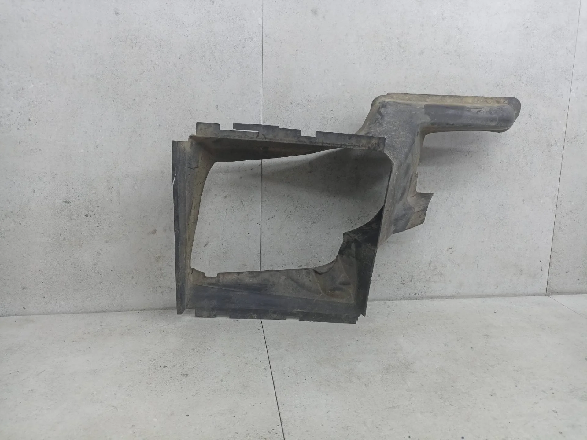 Воздуховод интеркулера правый Audi Q7 4L 2008