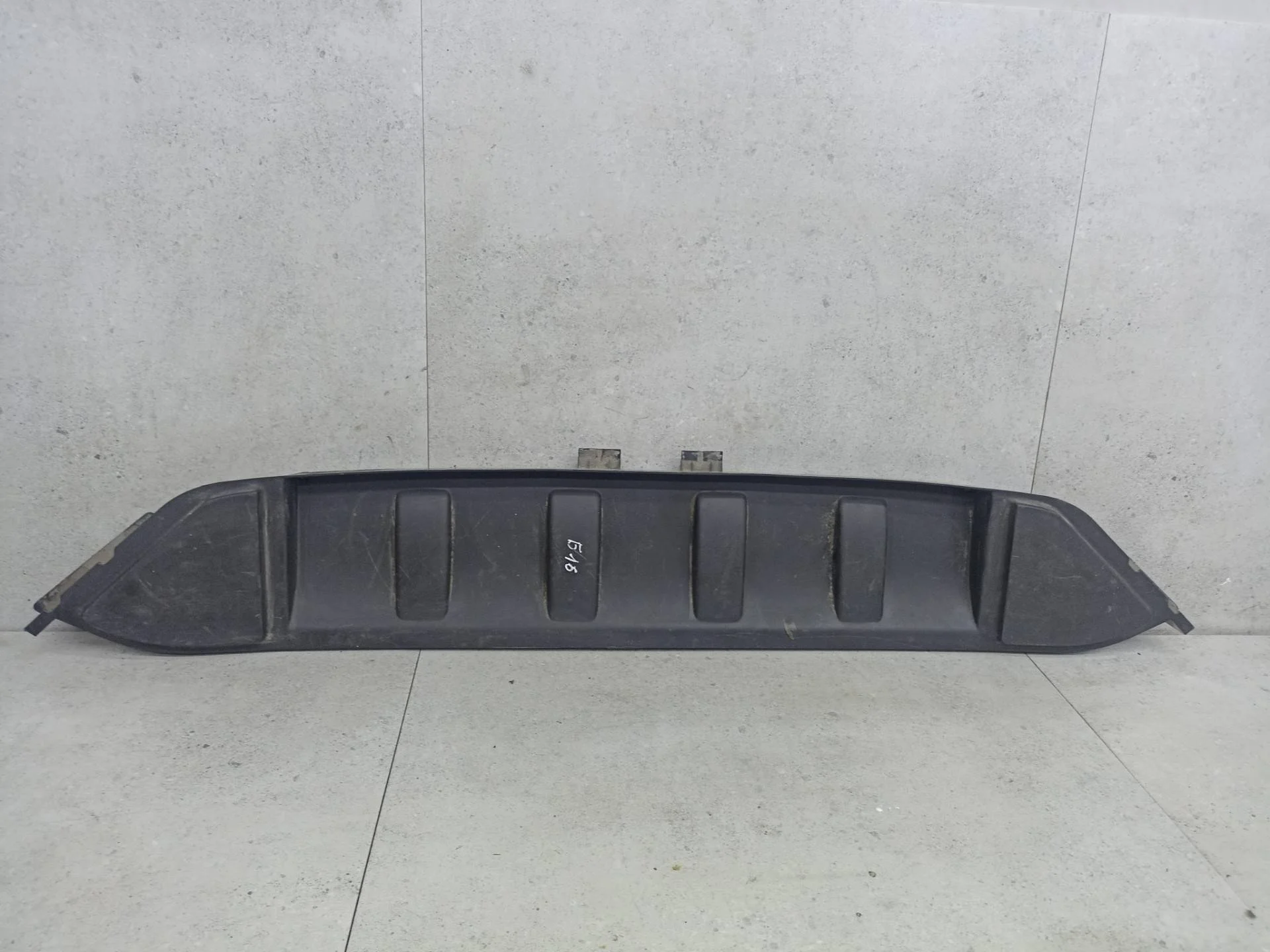 Воздуховод (дефлектор) радиатора верхний Audi Q7