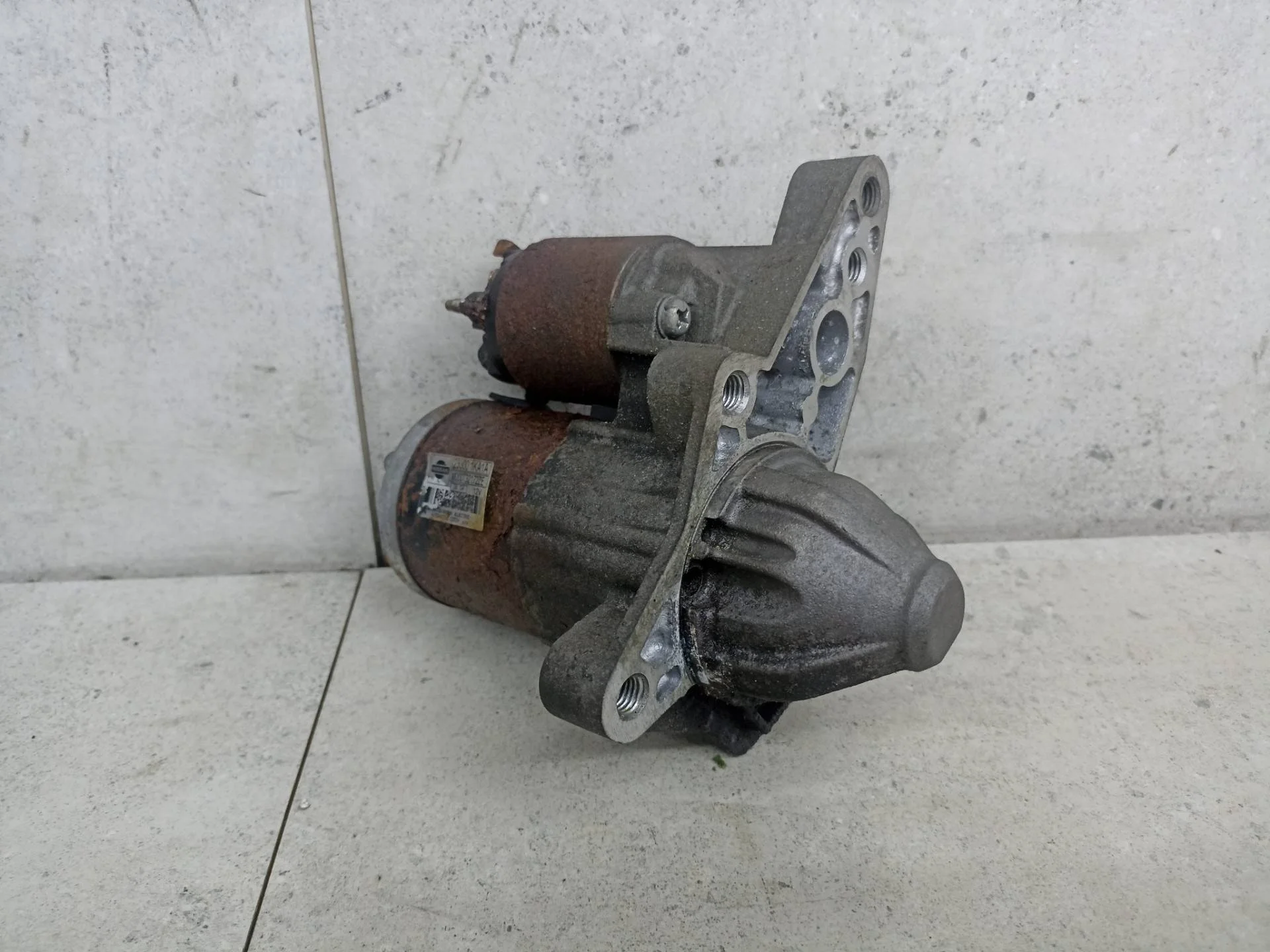 Стартер Nissan Juke F15 2013 233001KA1A