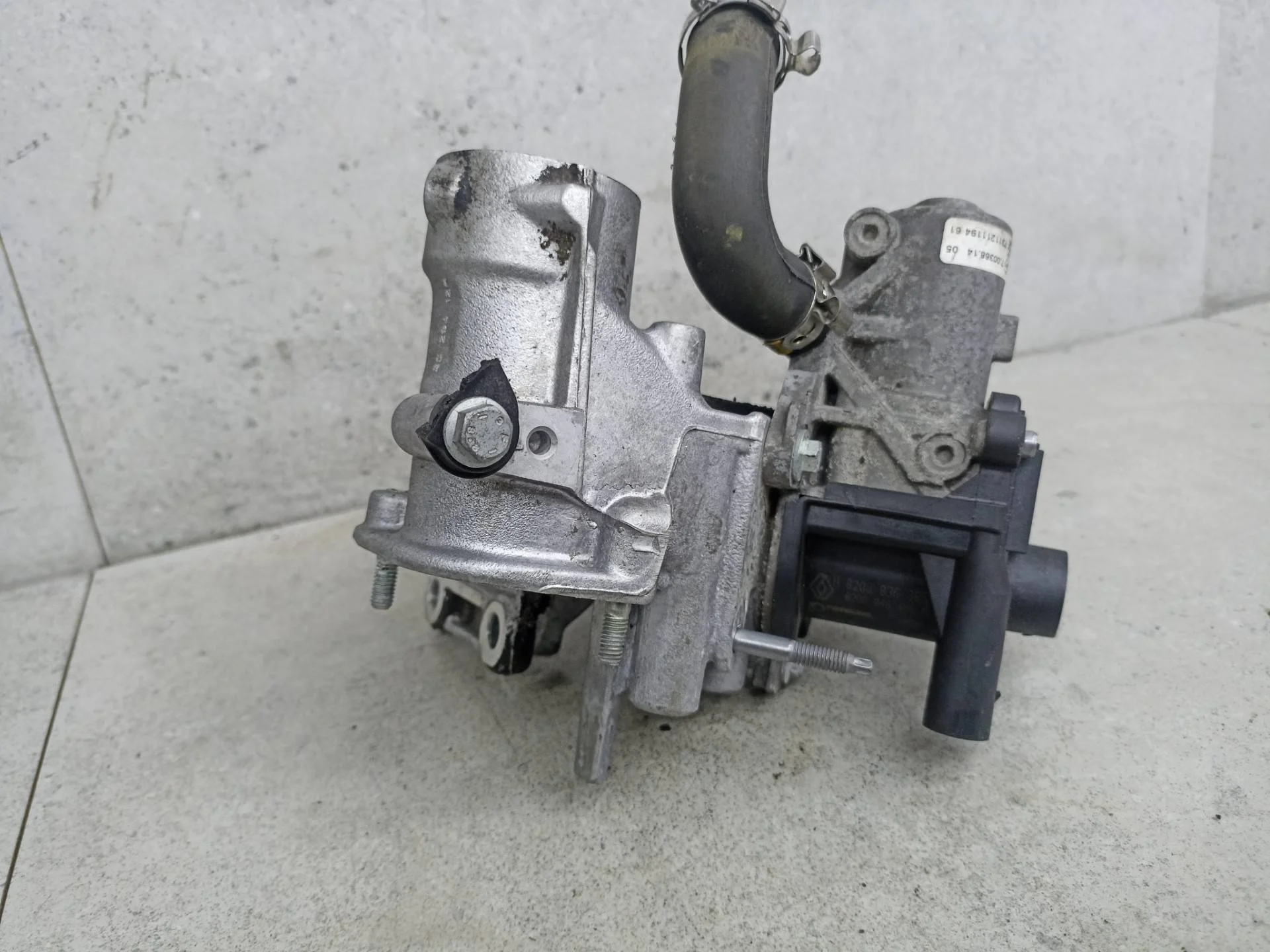 Клапан EGR Renault Duster 2014 8200846454