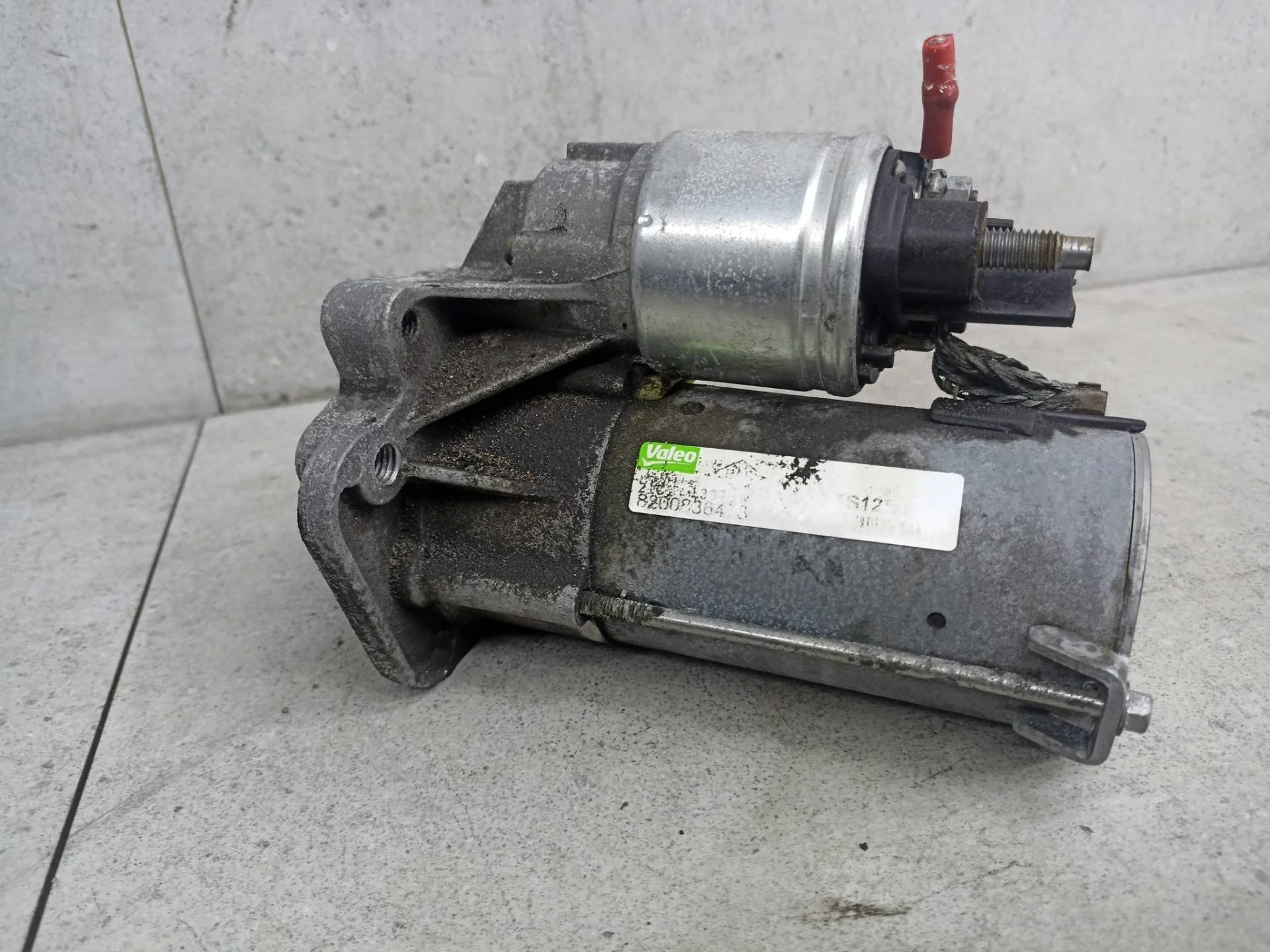 Стартер Renault Megane 3 2012 233003329R