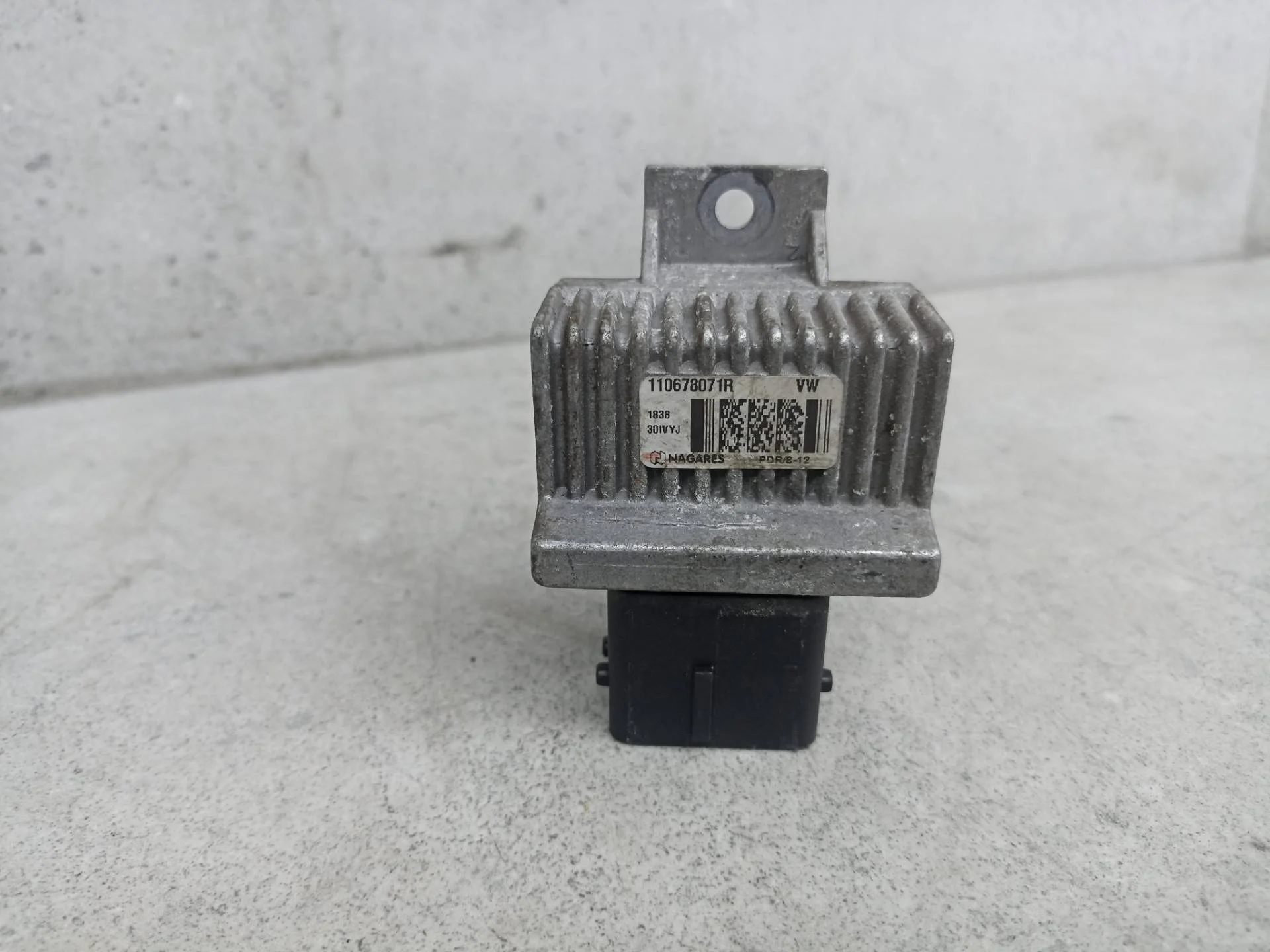 Реле накала свечей Renault Master 3 рест. 2018