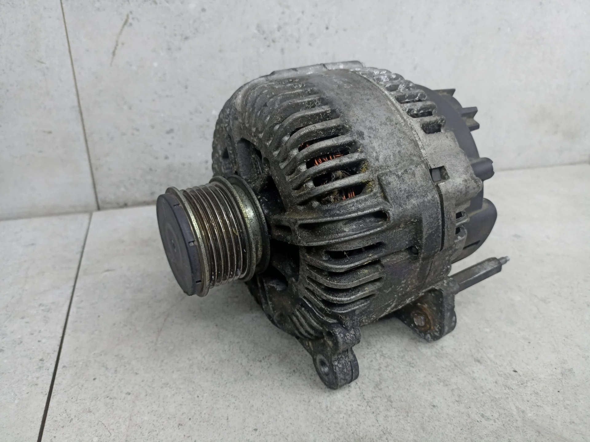 Генератор Volkswagen Passat B6 2007 021903026L