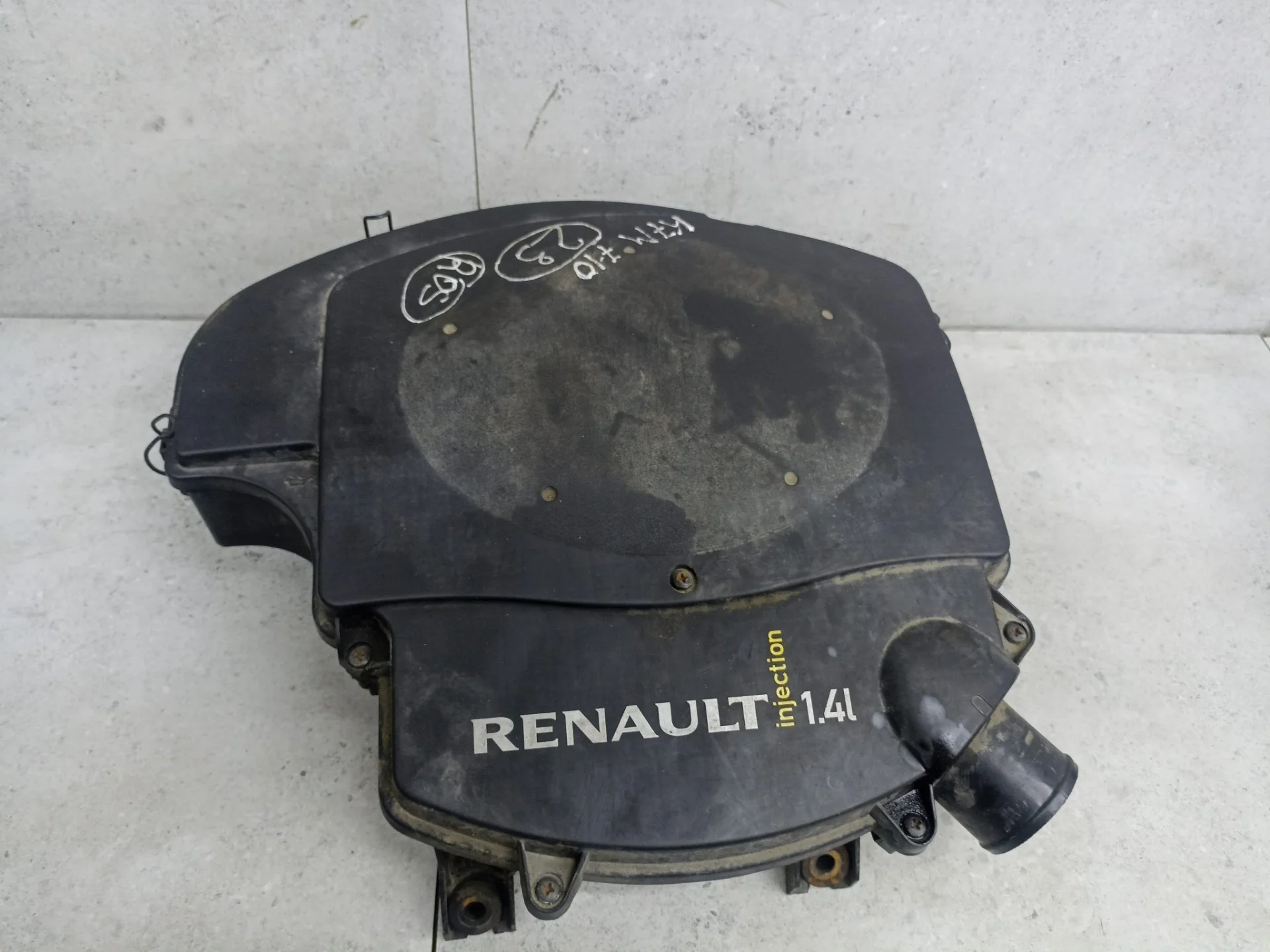 Корпус воздушногo фильтра Renault Logan рест. 2009