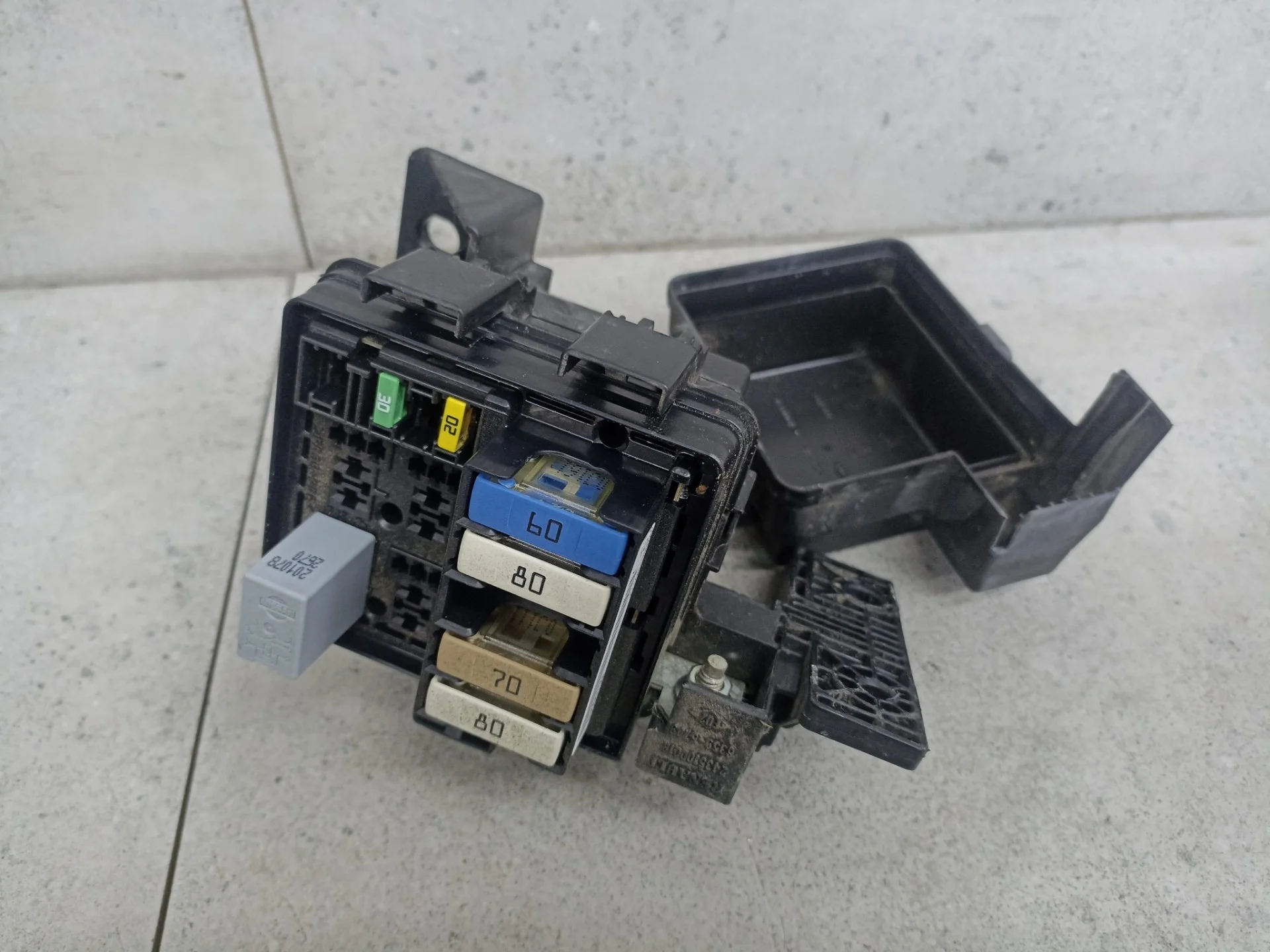 Блок предохранителей Renault Megane 3 2010