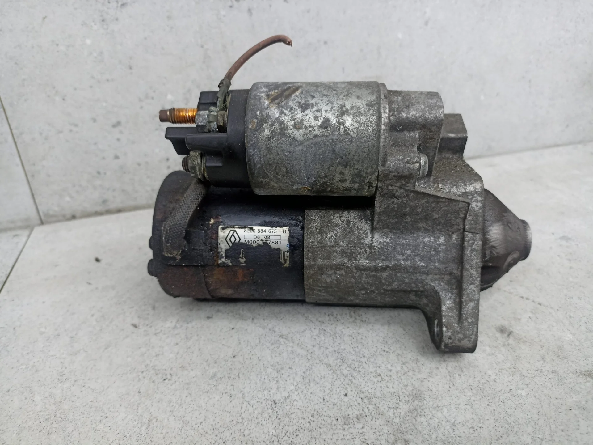 Стартер Renault Logan 2008 8200584675