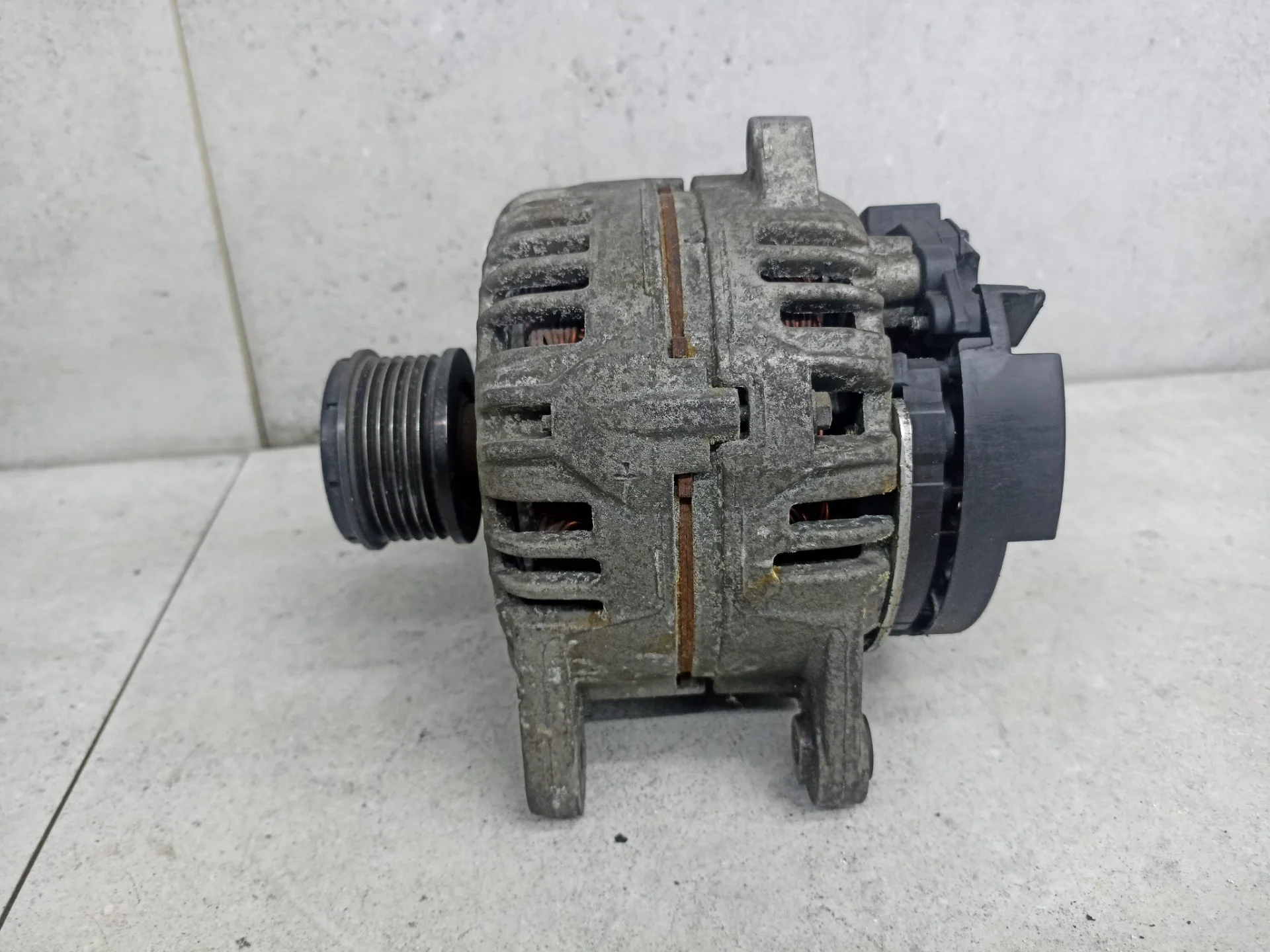 Генератор Renault Megane 2 рест. 2012 231008578R