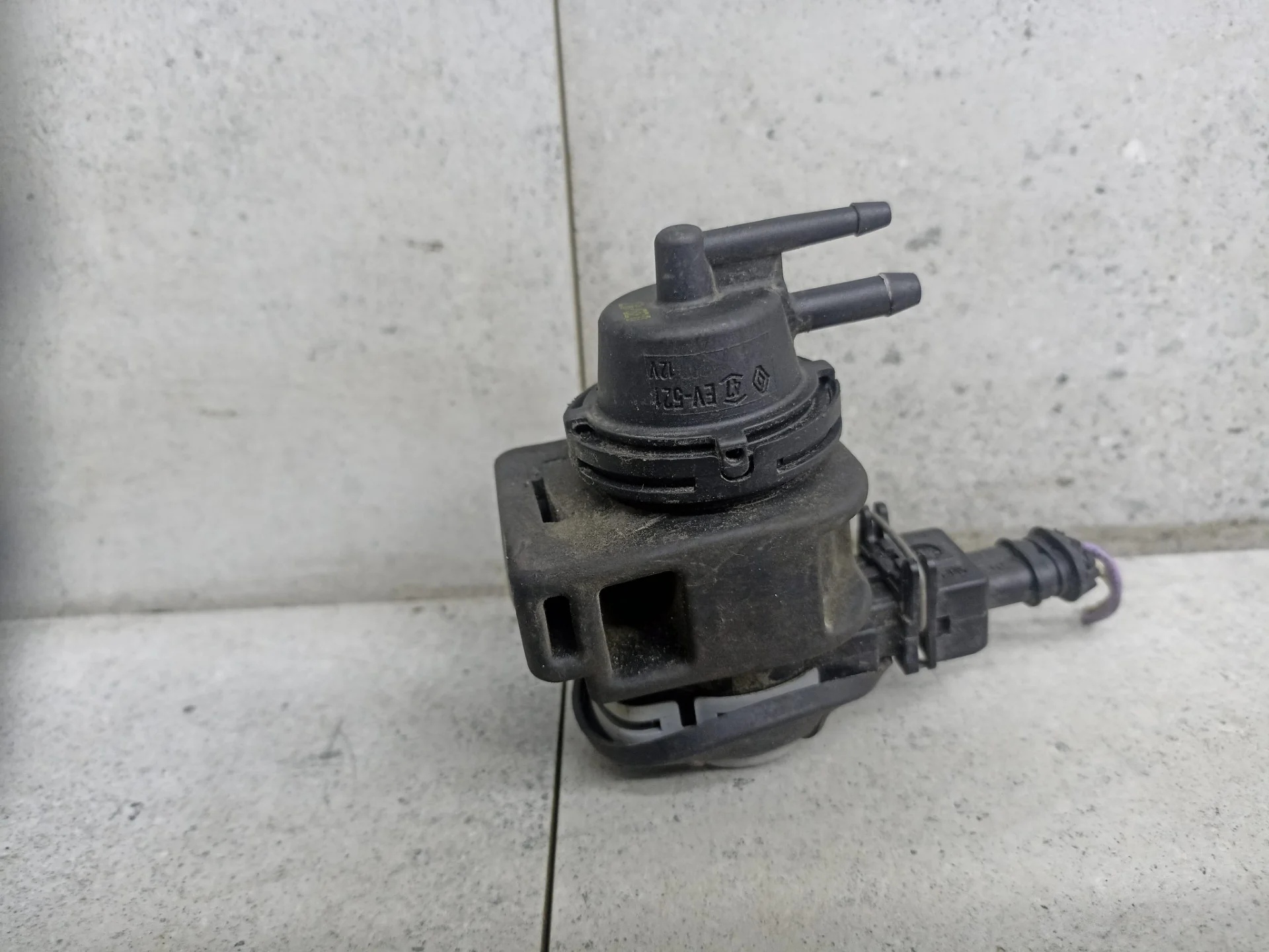 Электромагнитный клапан Renault Laguna 3 2009