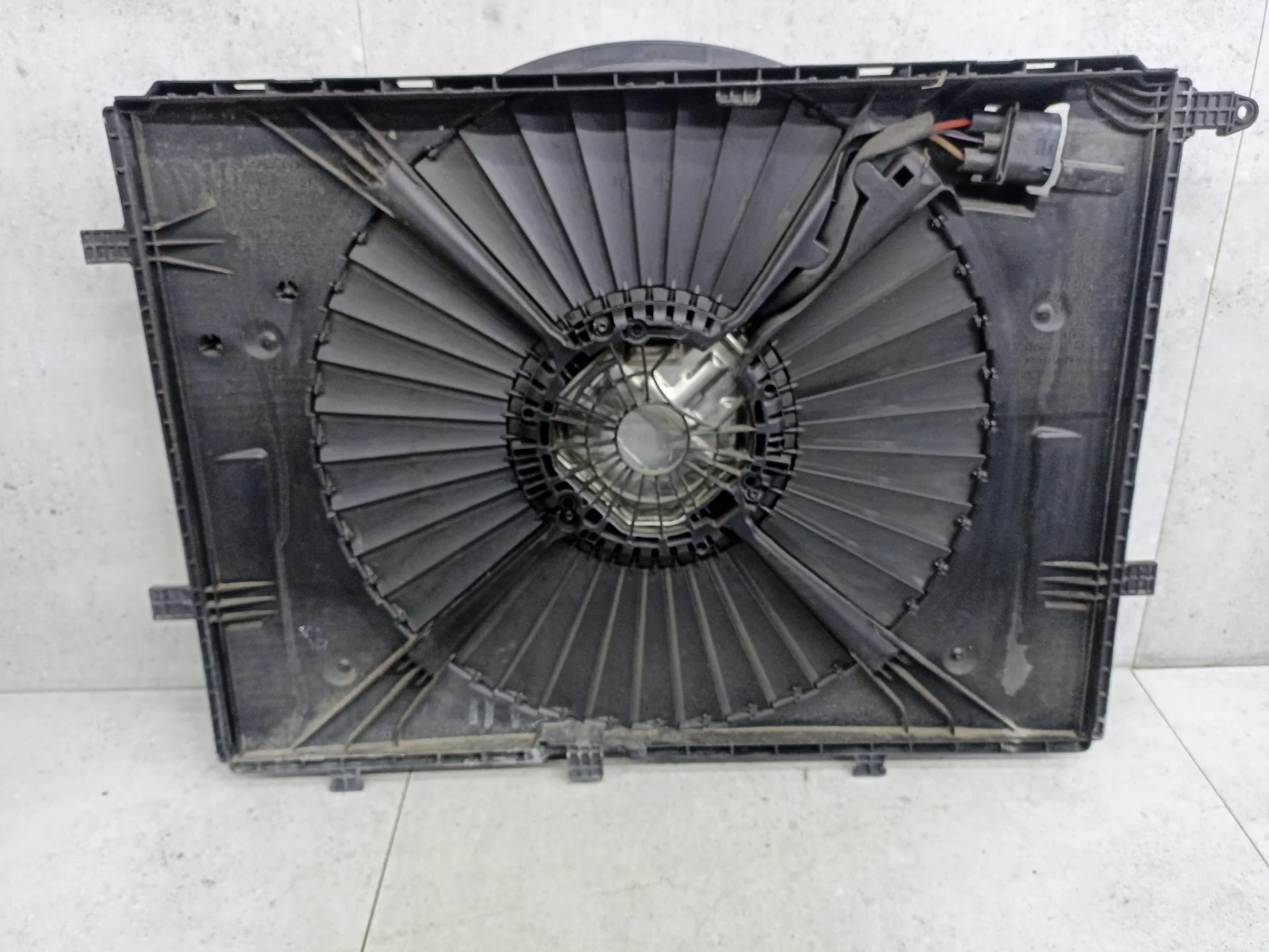 Вентилятор охлаждения Mercedes-Benz GLC Coupe C253