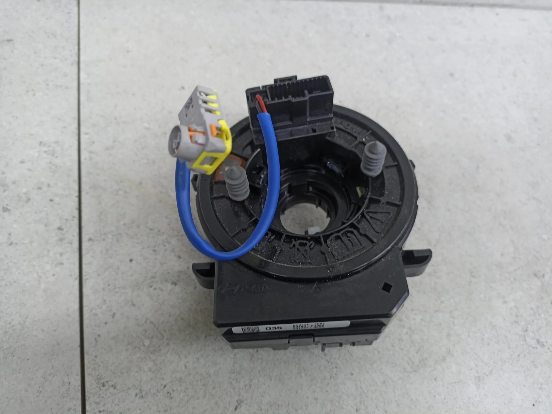 Шлейф рулевой Kia Sportage 4 рест. 2020 934801Y000