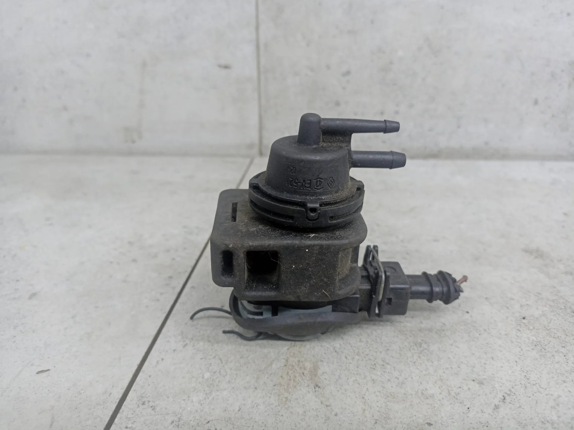 Электромагнитный клапан Renault Laguna 3 2009