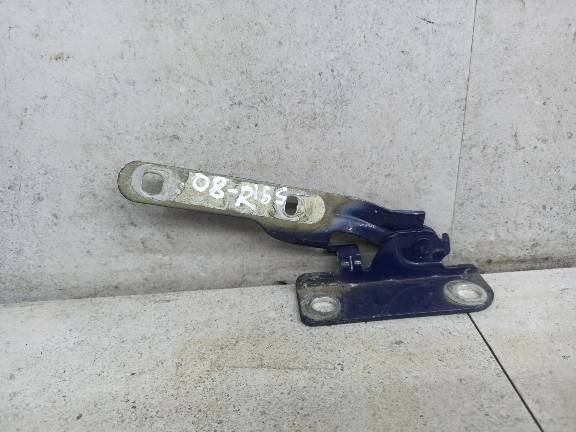 Петля капота правая Lada Largus (2012 - 2025)