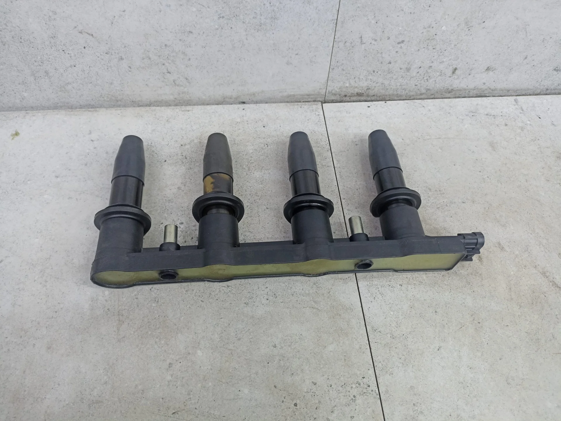 Катушка зажигания Opel Insignia A 2010 55561655