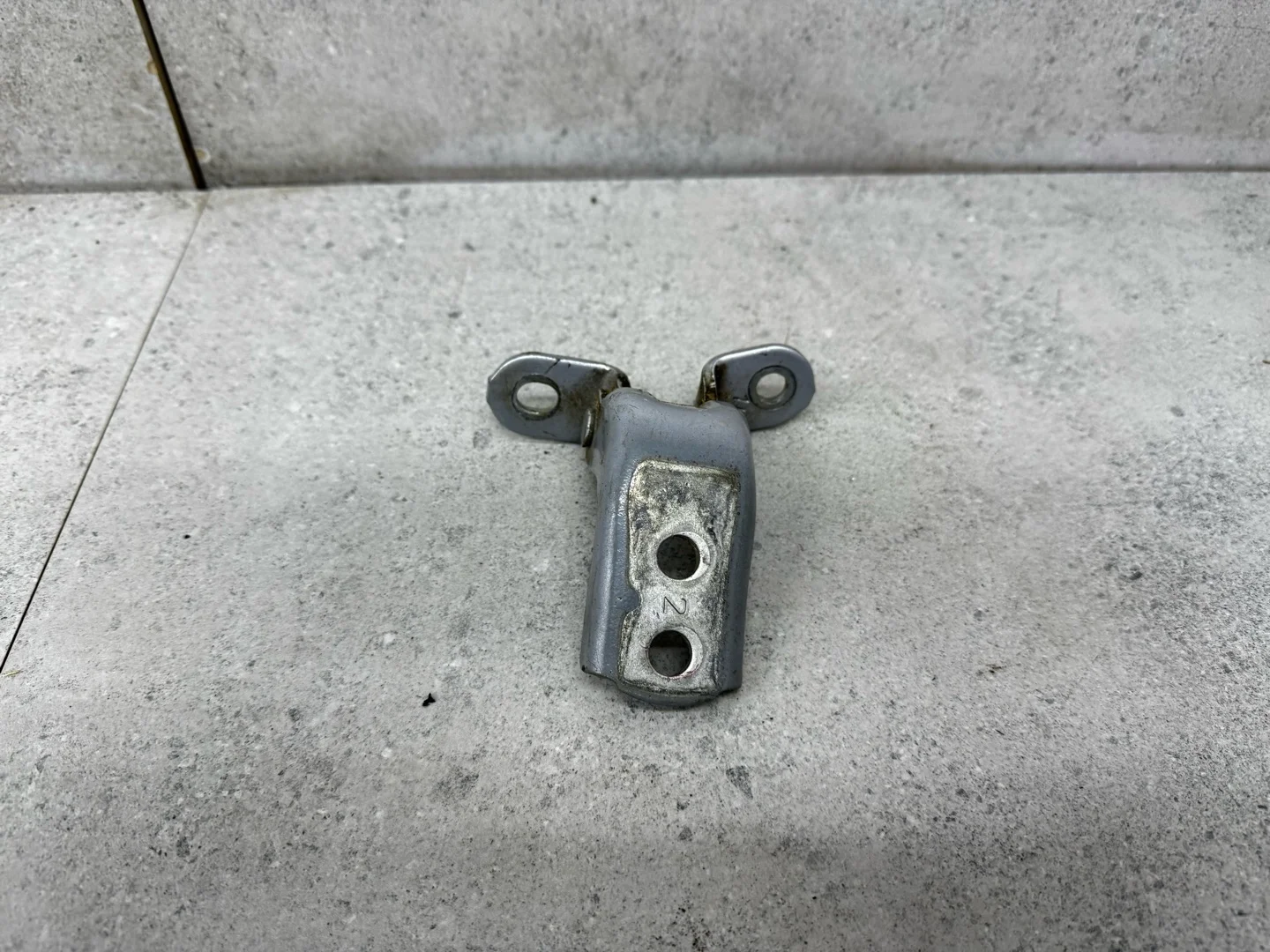 Петля двери задней левой Toyota C-HR AX10