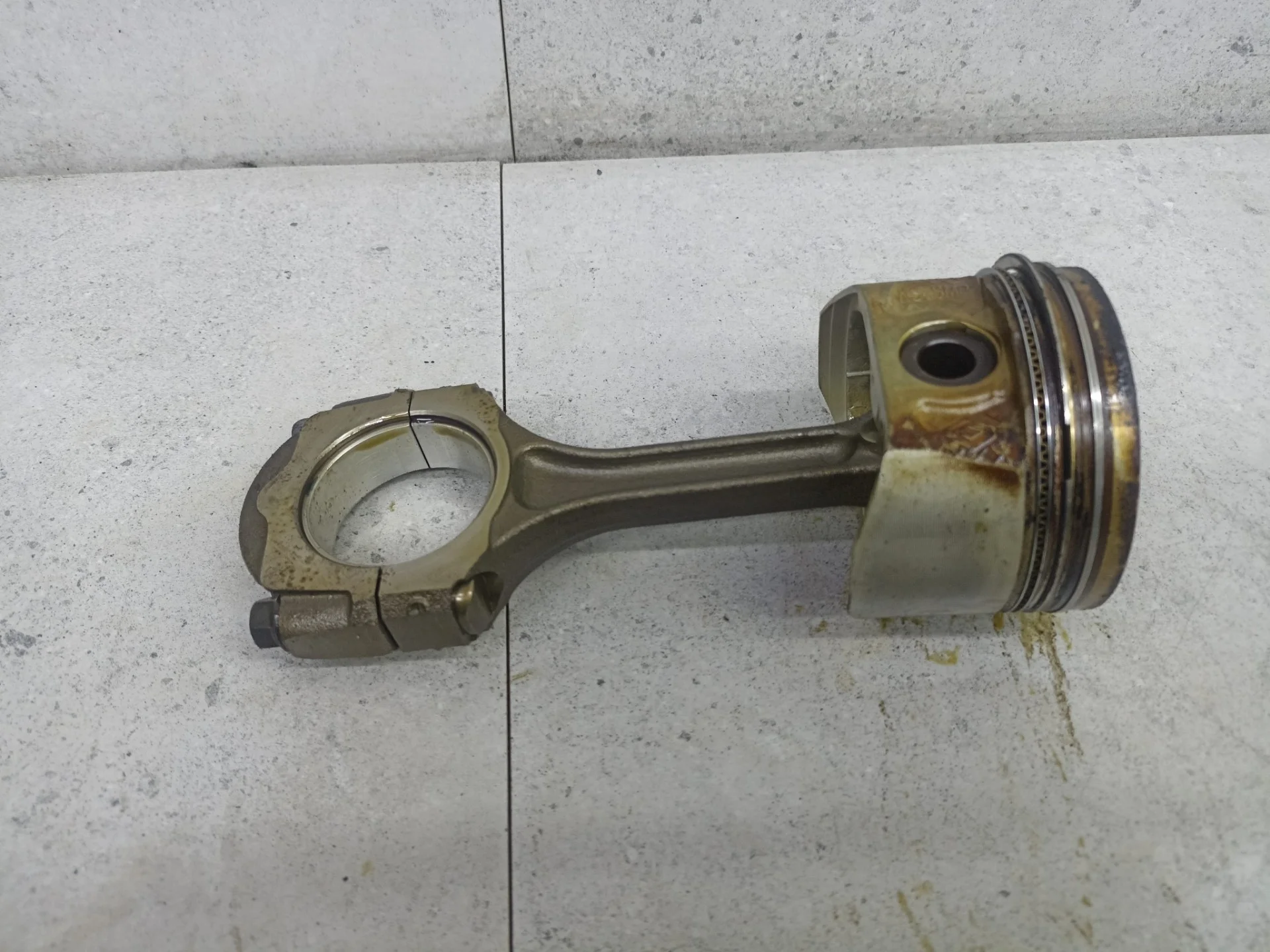 Шатун Renault Megane 2 рест. 2008 121009455R