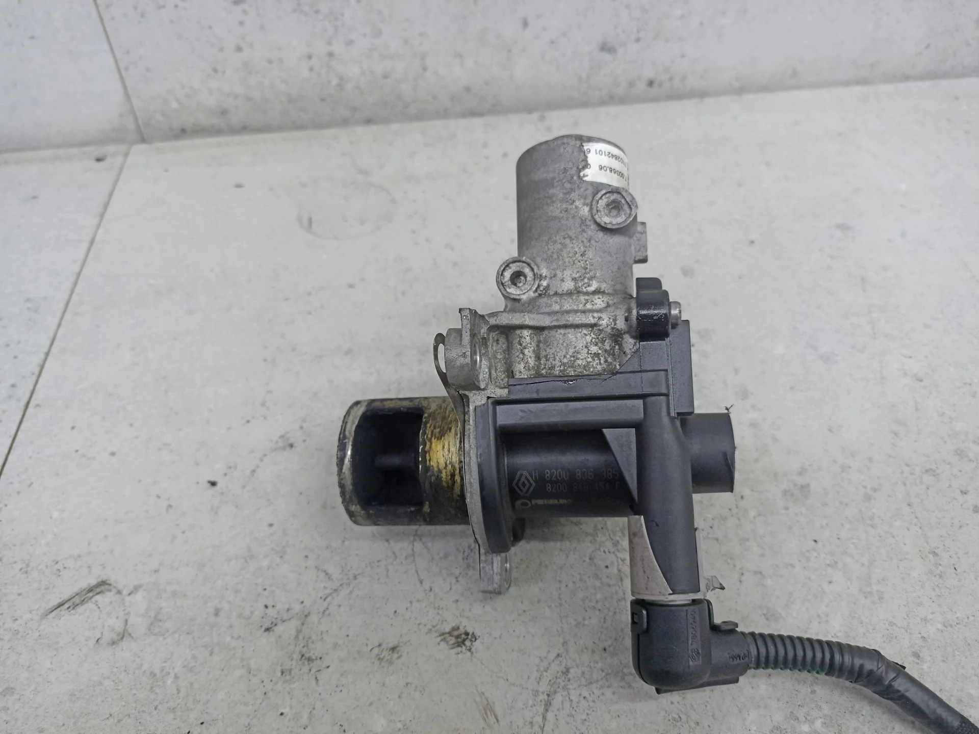 Клапан EGR Renault Duster 2014 8200846454