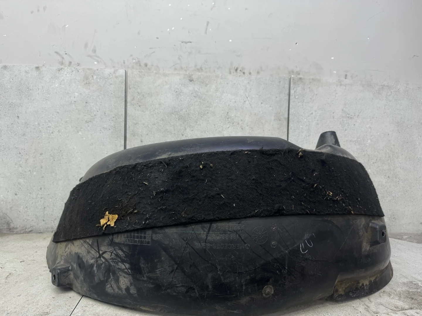 Подкрылок задний левый Mercedes-Benz GLE W166