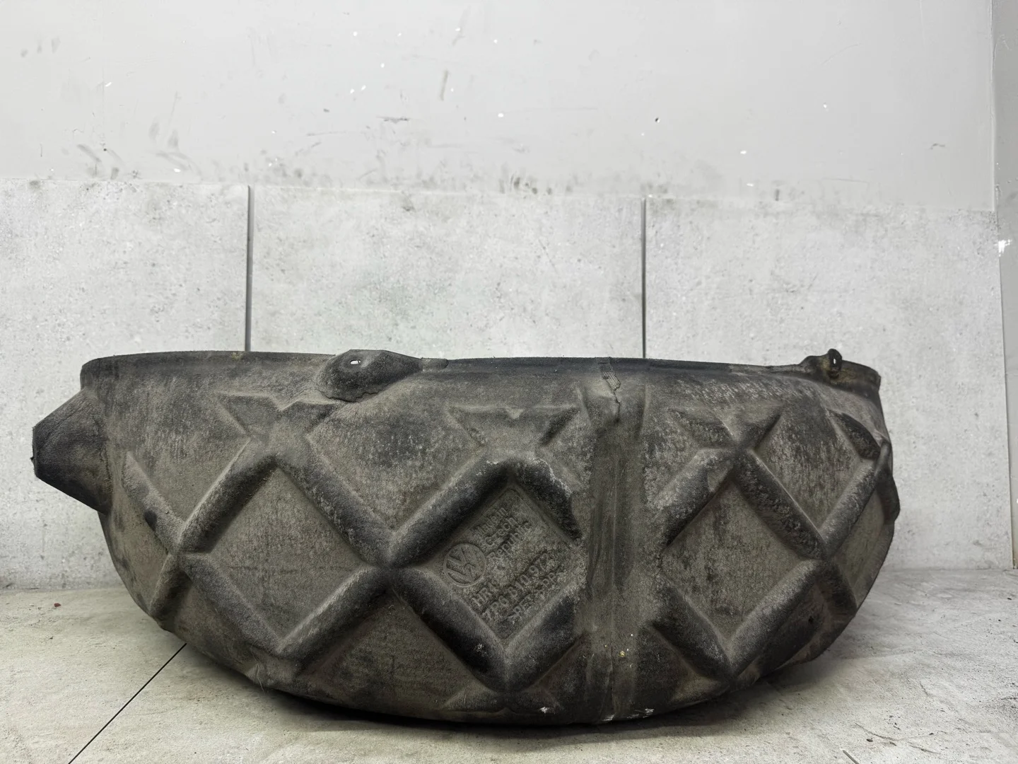 Подкрылок задний правый Volkswagen Touareg 2 рест.