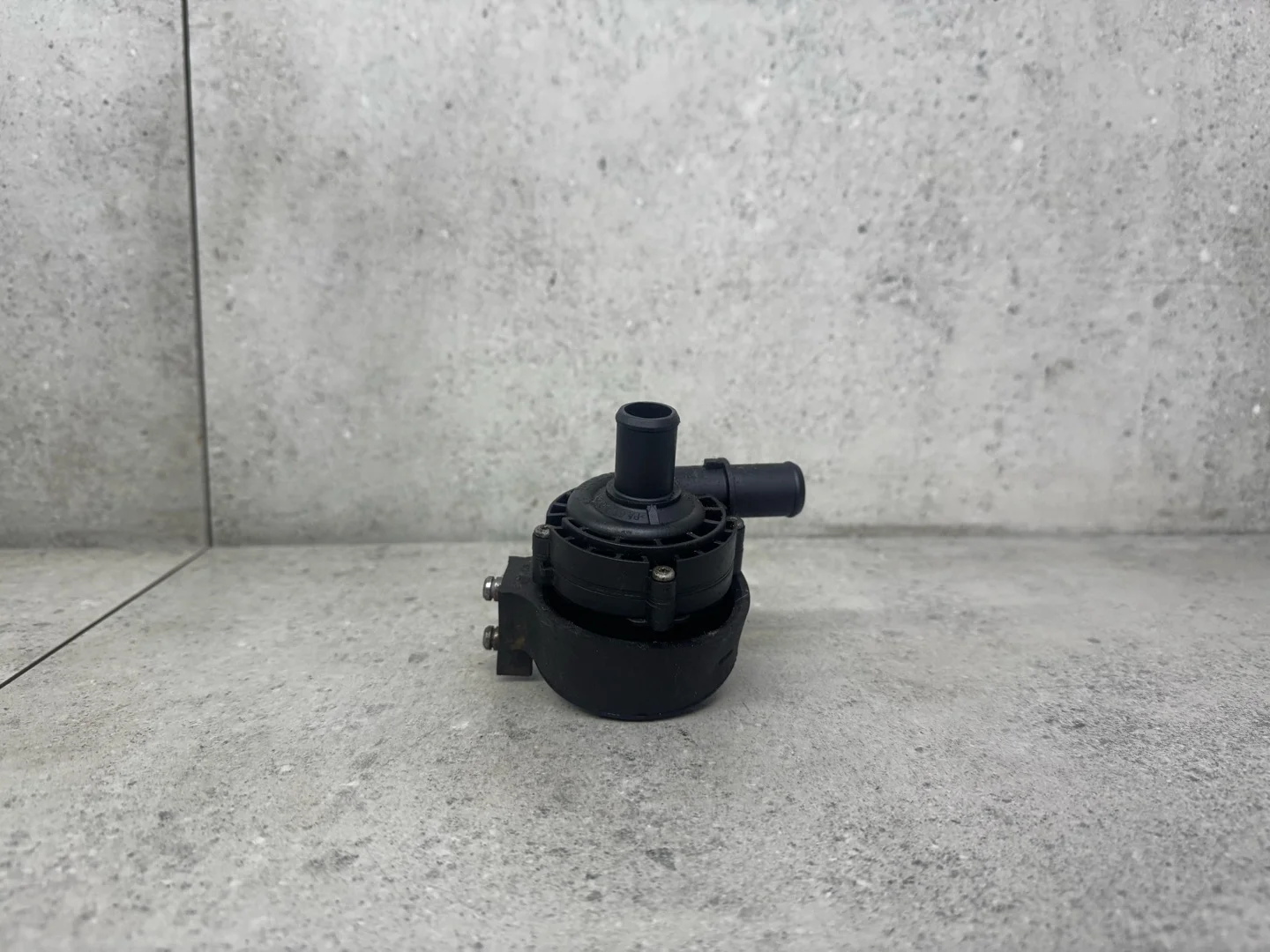 Водяная помпа Mercedes-Benz C W204 (2007 - 2011)