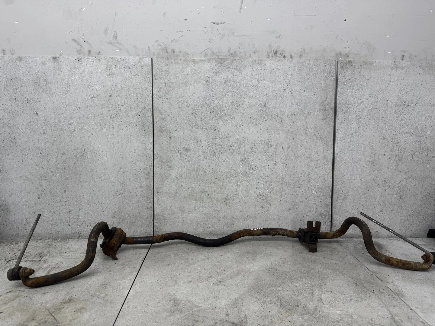 Стабилизатор передний Nissan Note E11 546119U22A