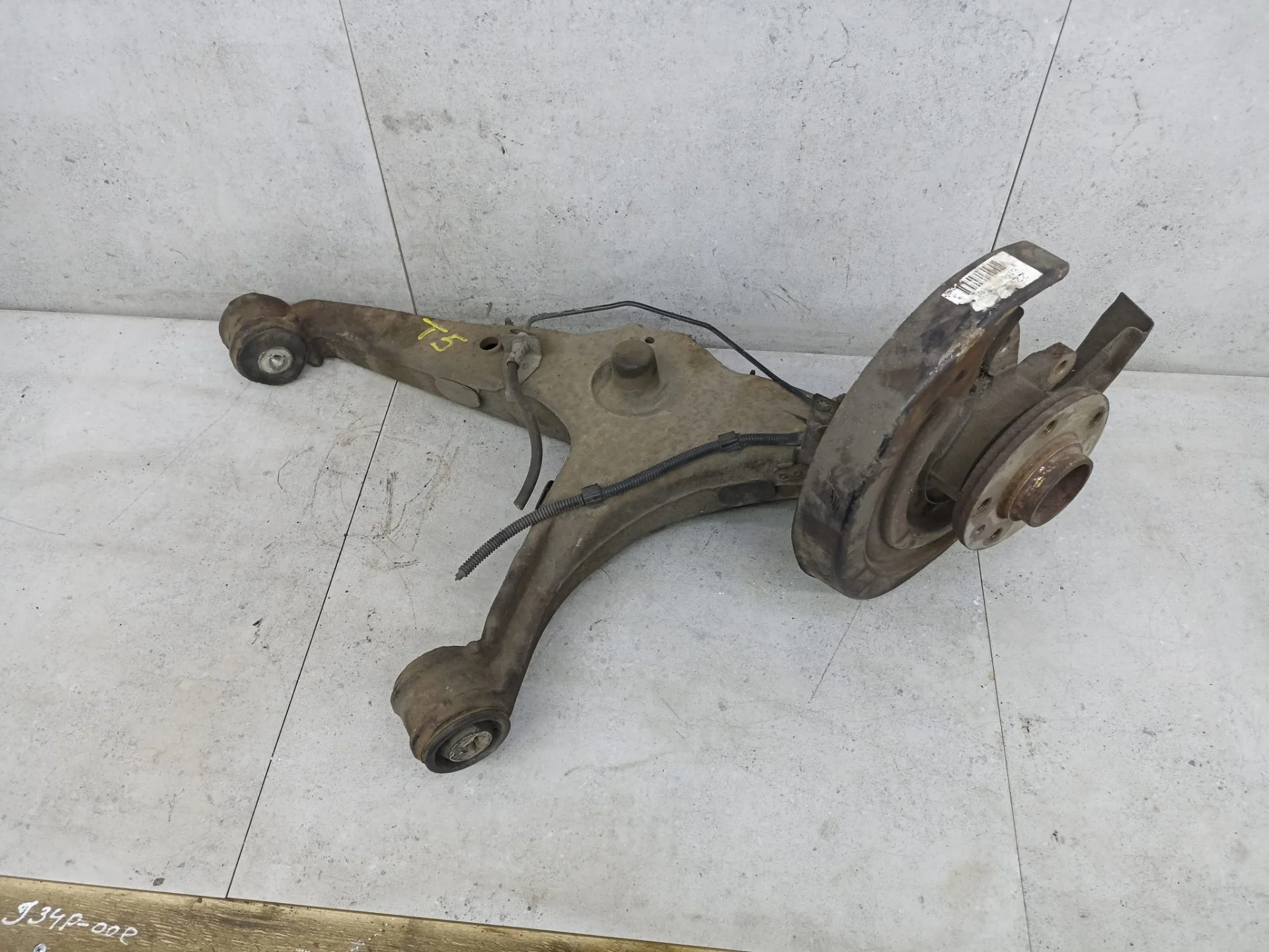 Рычаг задний левый Volkswagen Transporter T5 рест.