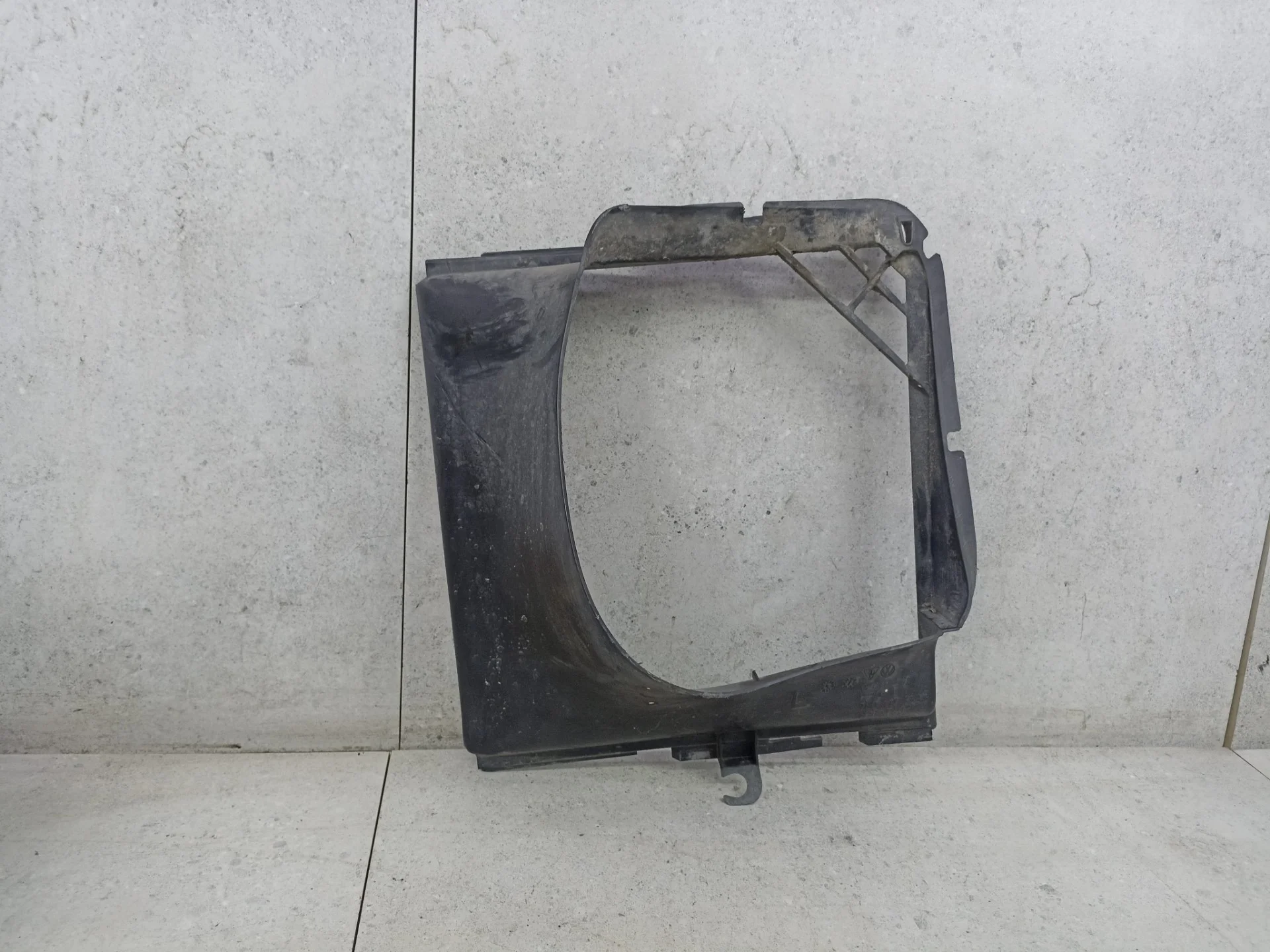 Воздуховод интеркулера левый Volkswagen Touareg