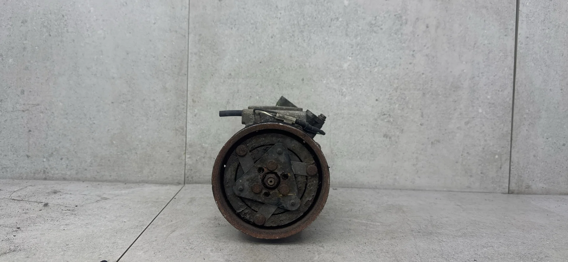 Компрессор кондиционера Nissan Qashqai J10