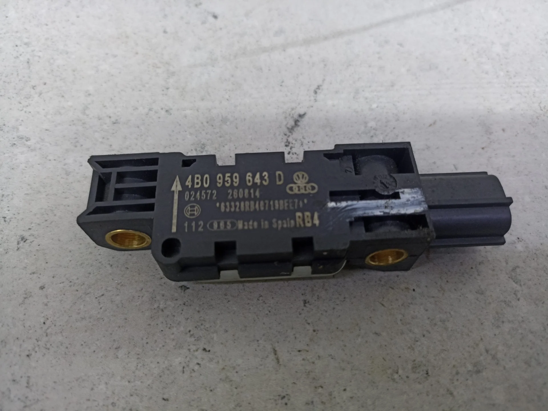 Датчик удара Volkswagen Touareg рест. 2010