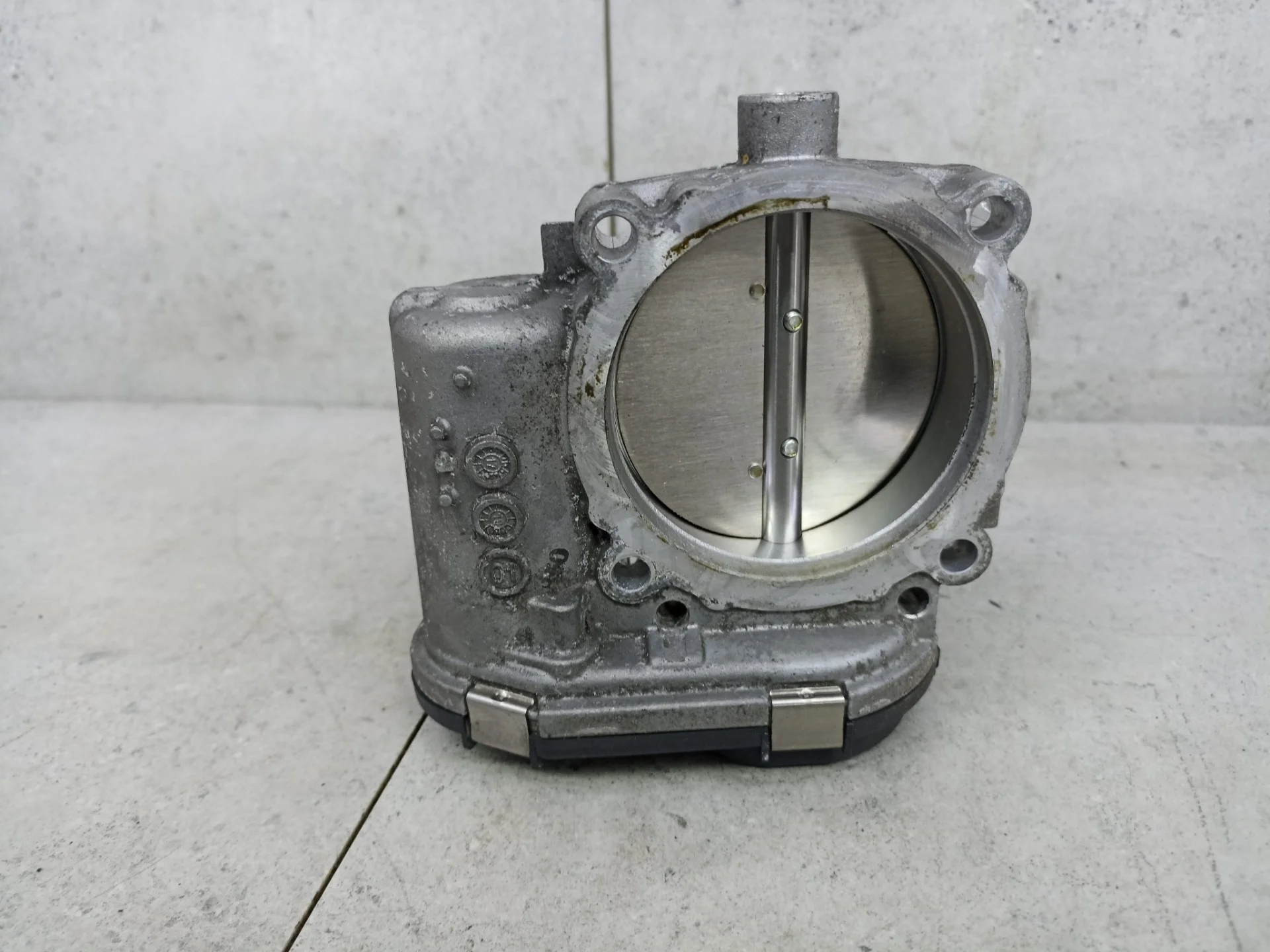 Дроссельная заслонка Mercedes-Benz C W205 2018