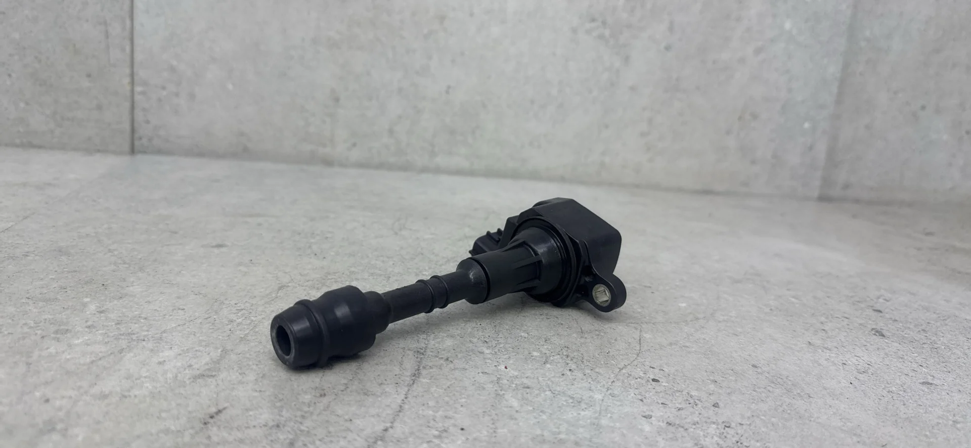 Катушка зажигания Nissan Elgrand E51 (2002 - 2012)