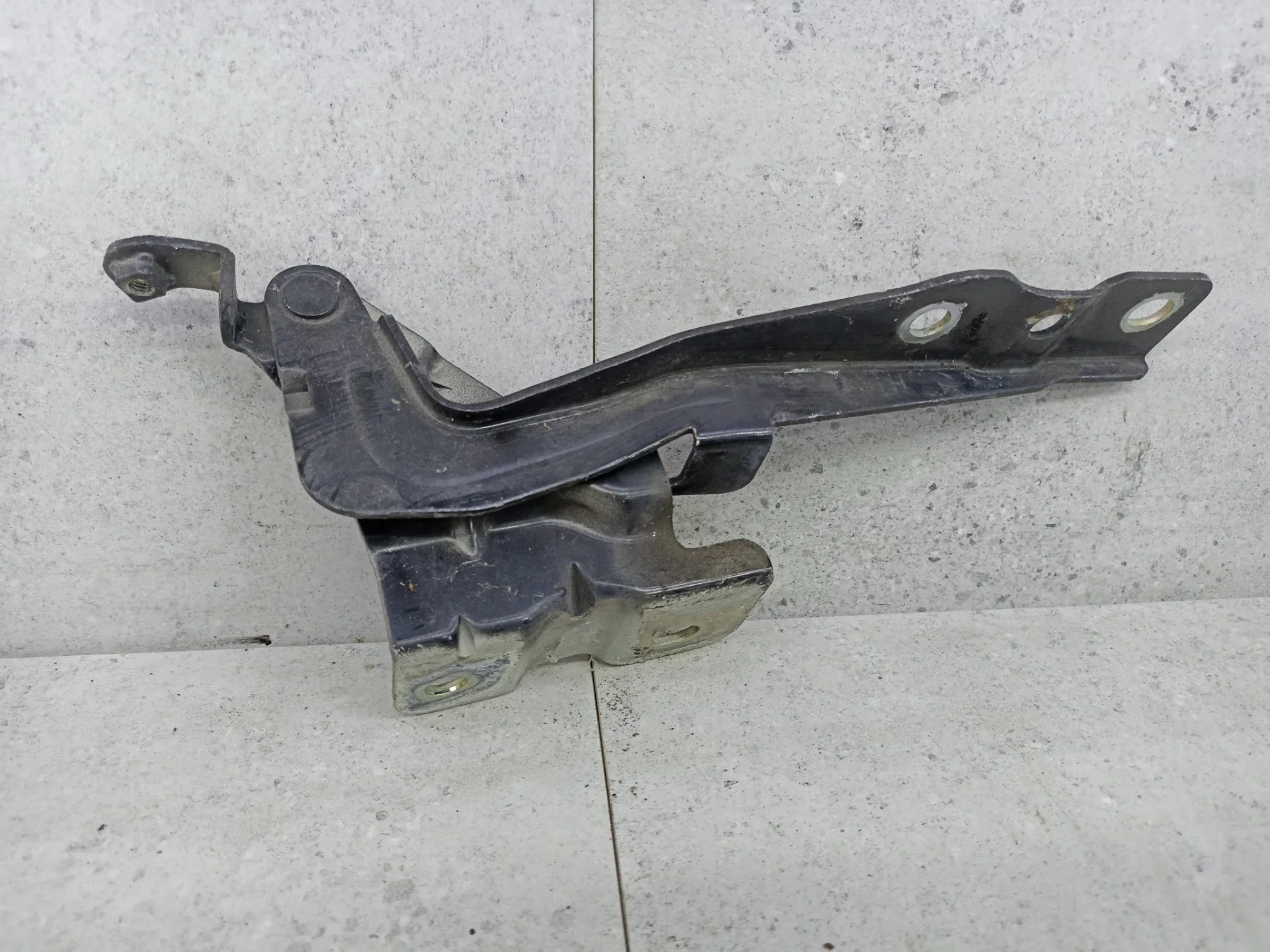 Петля капота левая Kia Sorento 2 2010 791102P000