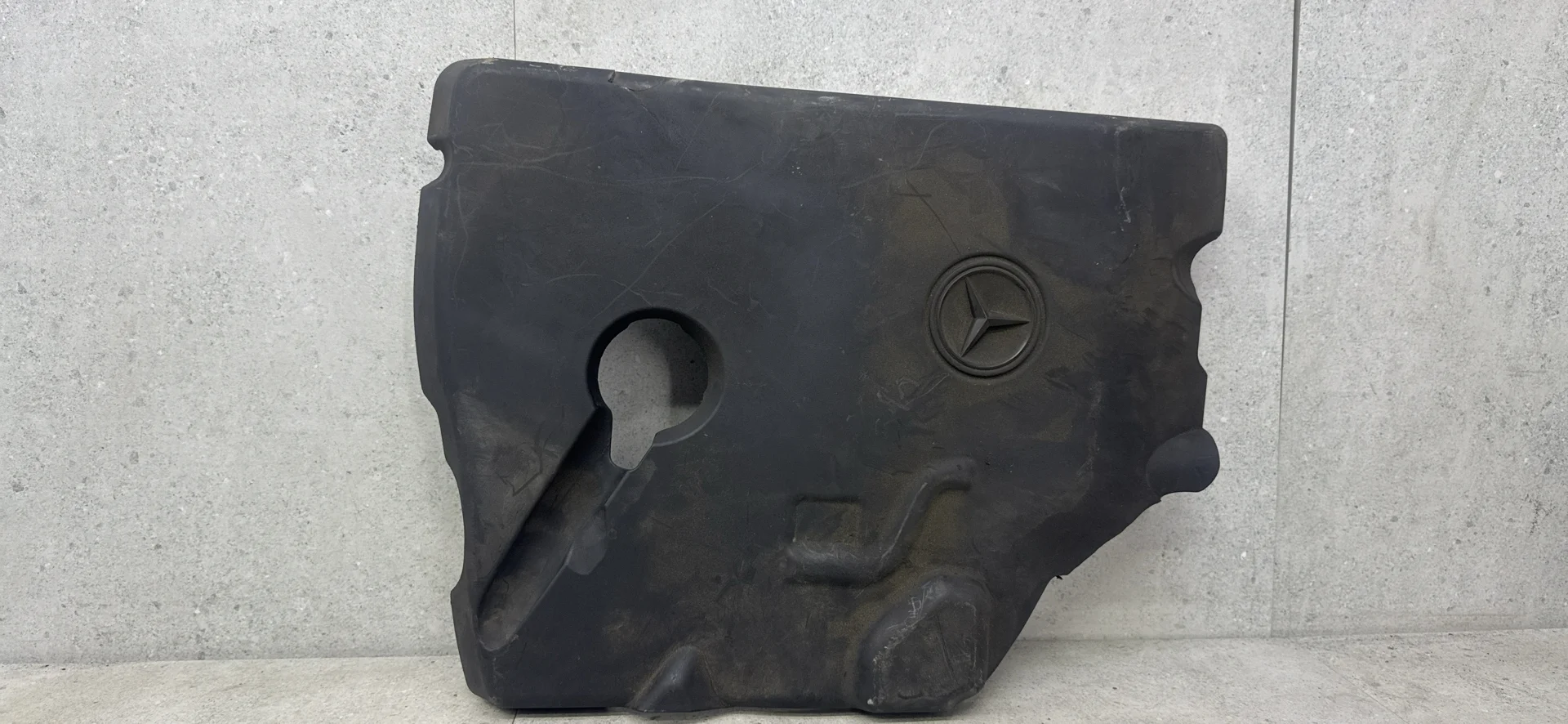 Декоративная крышка двигателя Mercedes-Benz W906