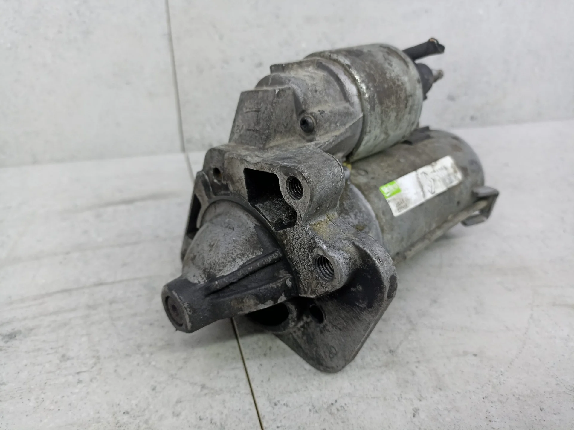 Стартер Renault Scenic 3 2010 233003329R