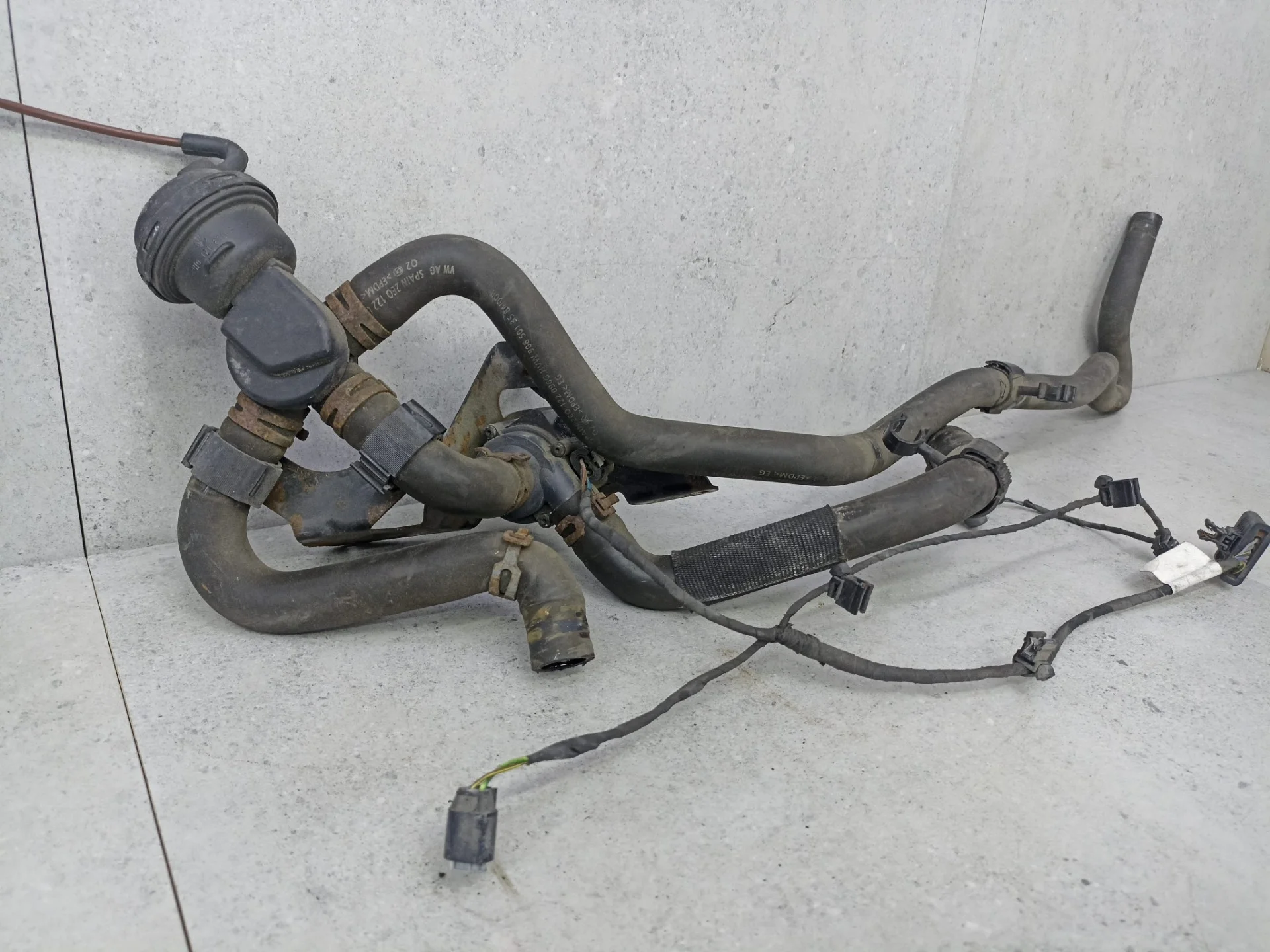 Кран отопителя (печки) Volkswagen Crafter рест.