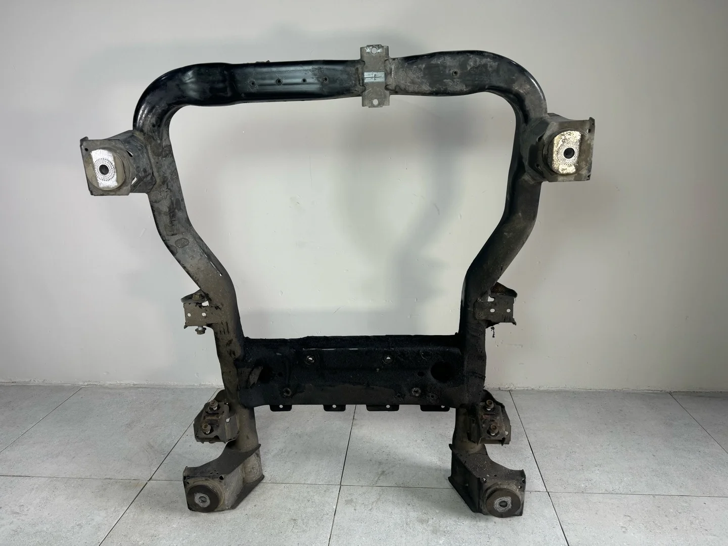 Передняя балка (подрамник) Volkswagen Transporter