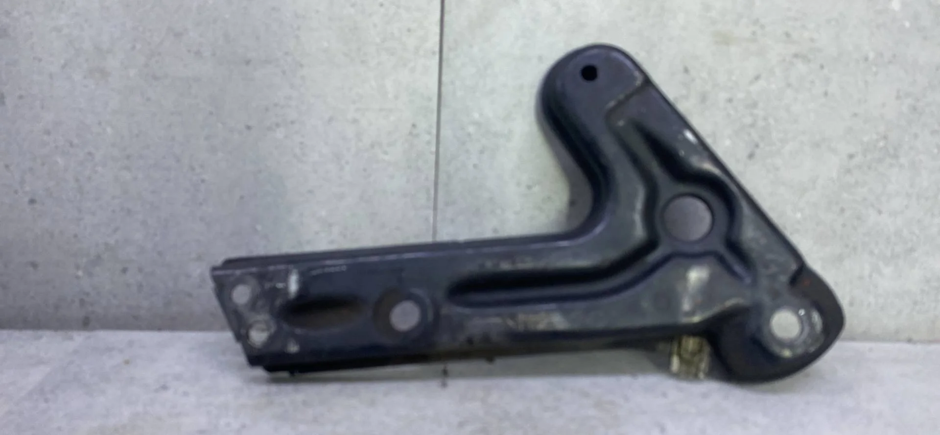 Кронштейн (крепление) Mercedes-Benz M W164